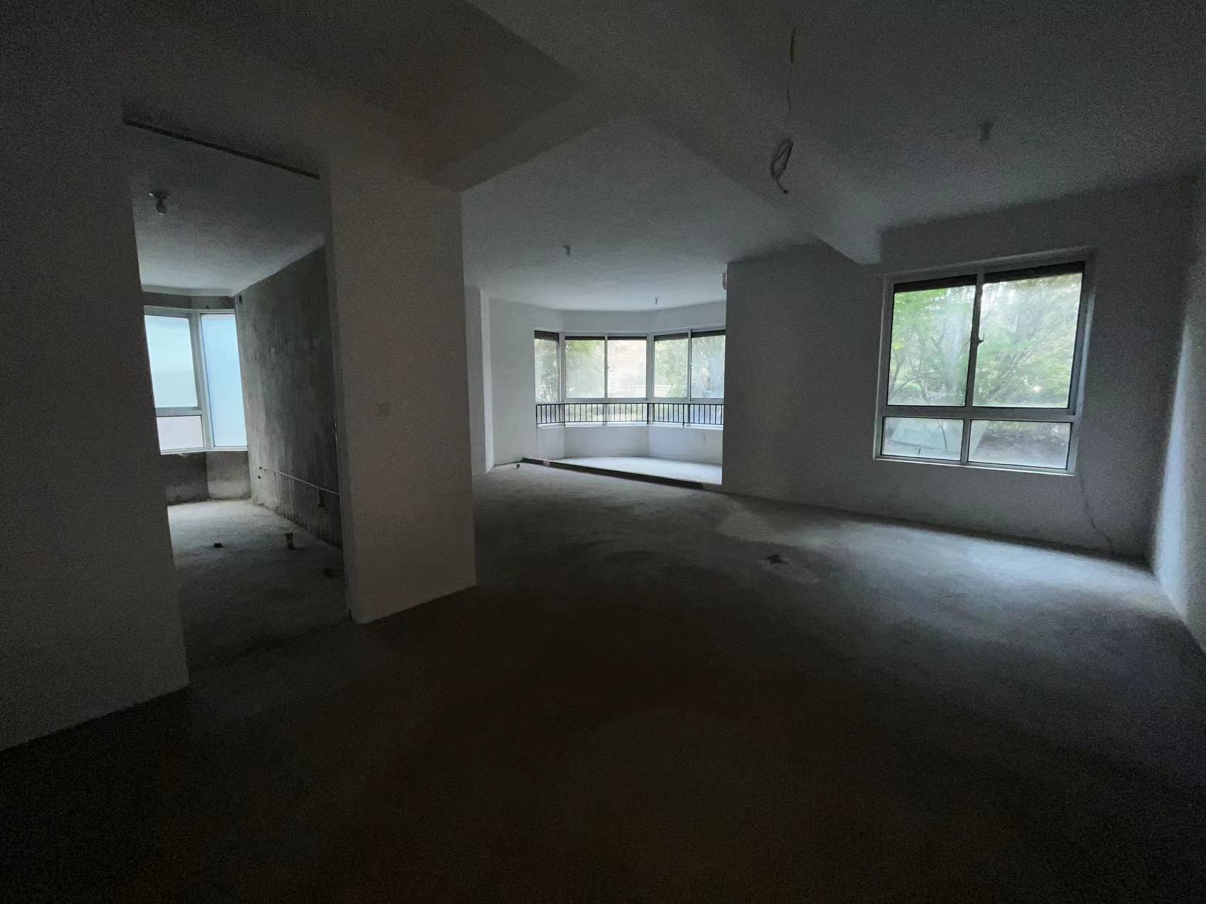 中南世纪花城三期 6室2厅3卫 600m&sup2;