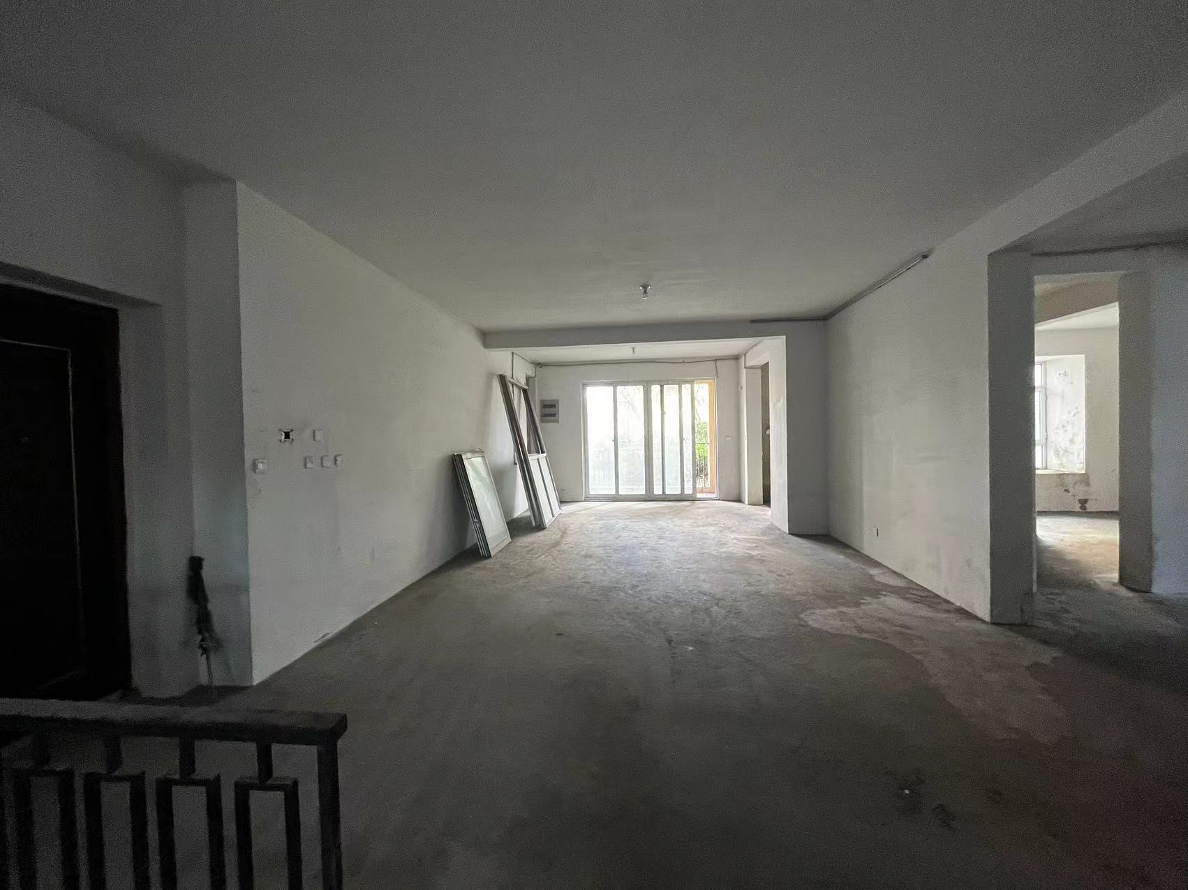 中南世纪花城三期 6室2厅3卫 600m&sup2;