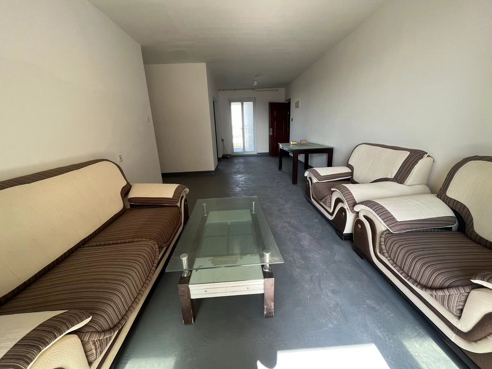景瑞御府 3室2厅2卫 125m²