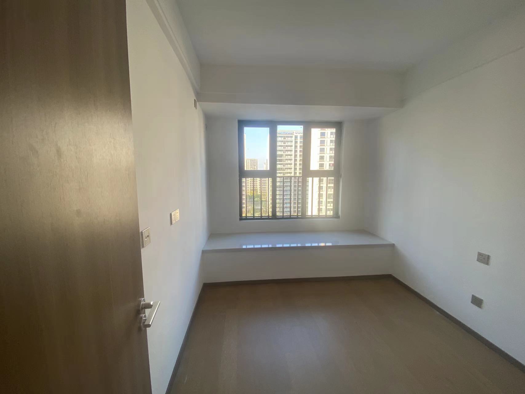 卓越华宸世纪 3室2厅2卫 101m&sup2;
