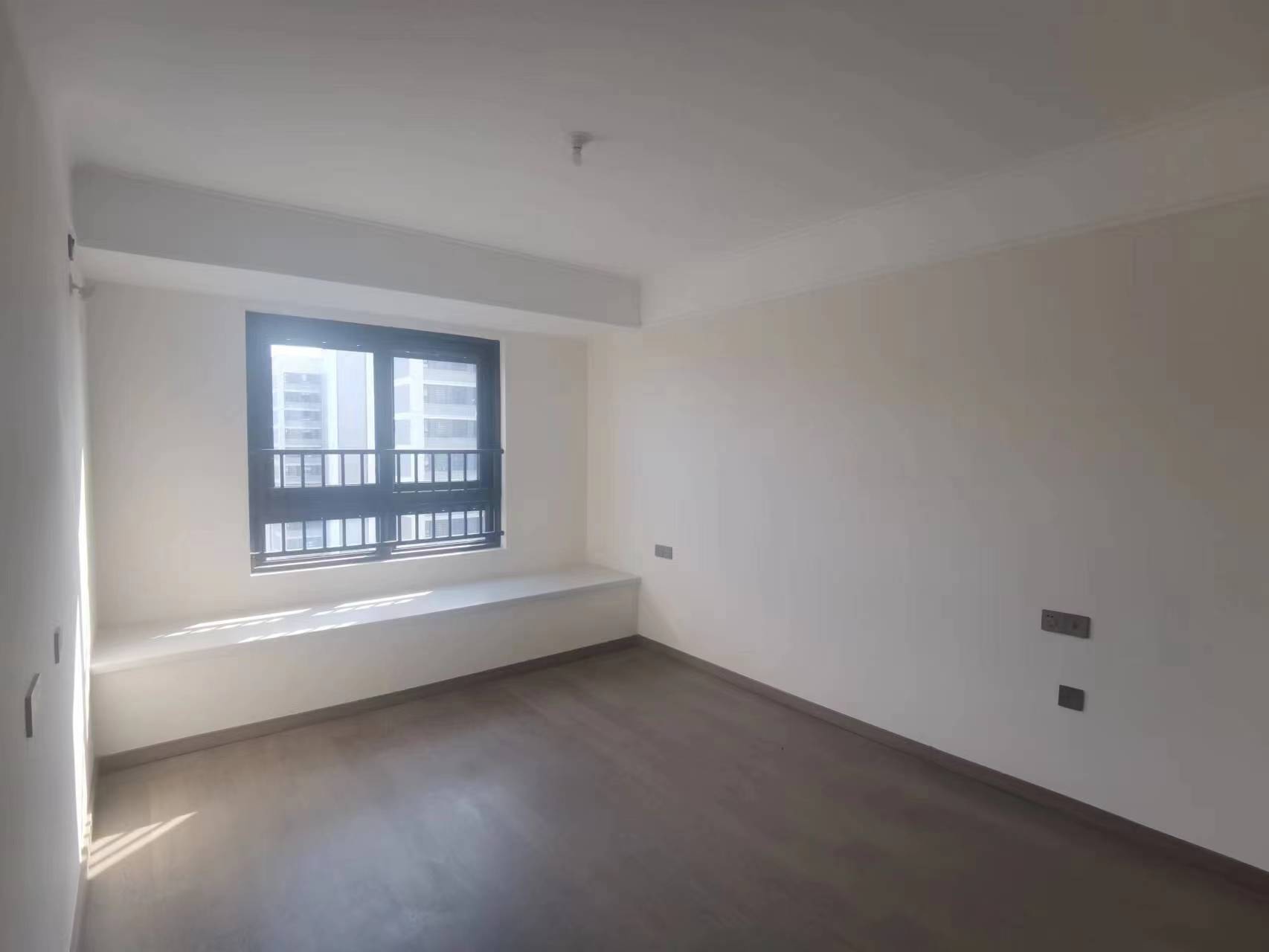 万科未来之光 3室2厅2卫 113m&sup2;