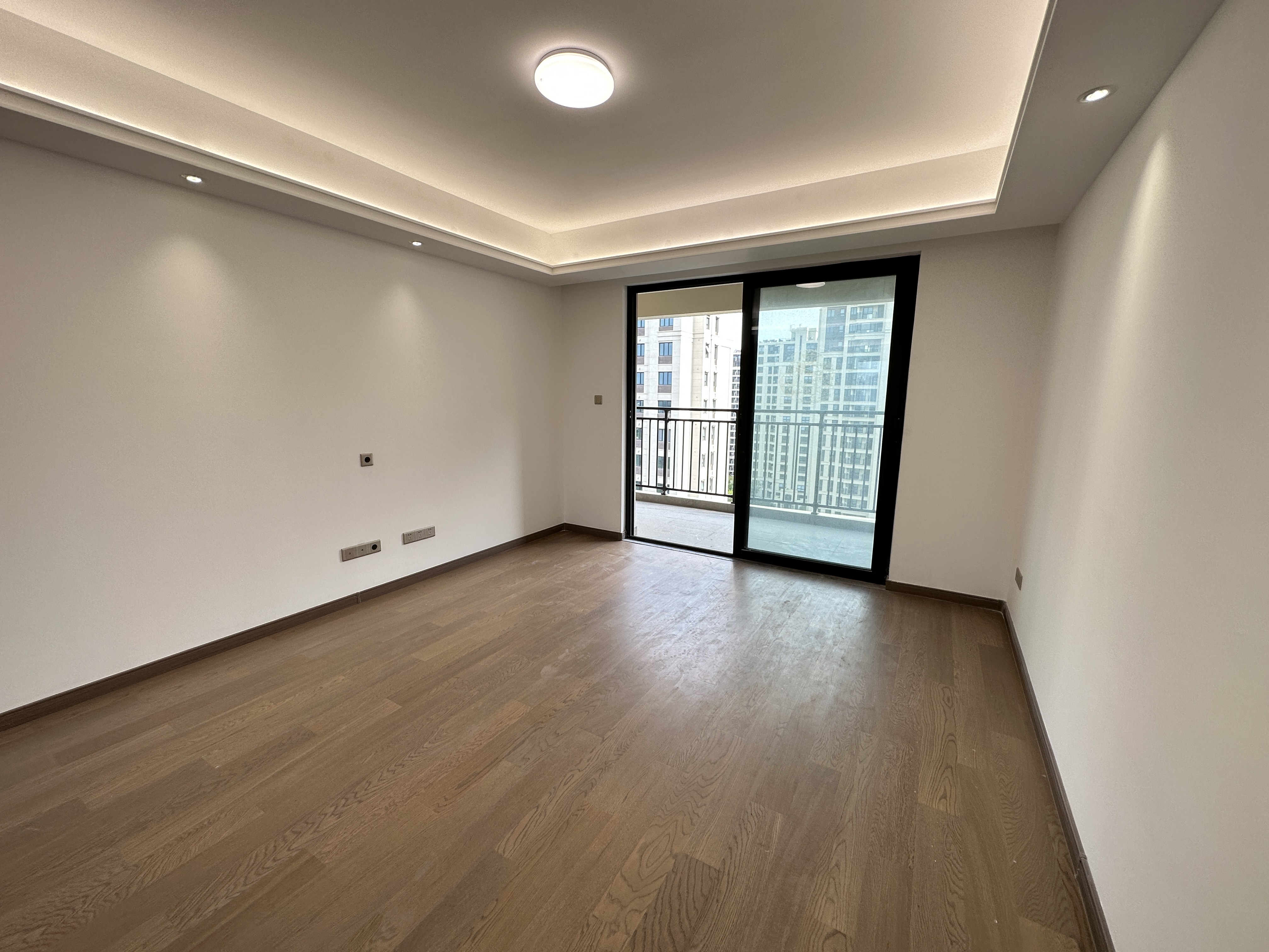 中海上东区 3室2厅1卫 126m²