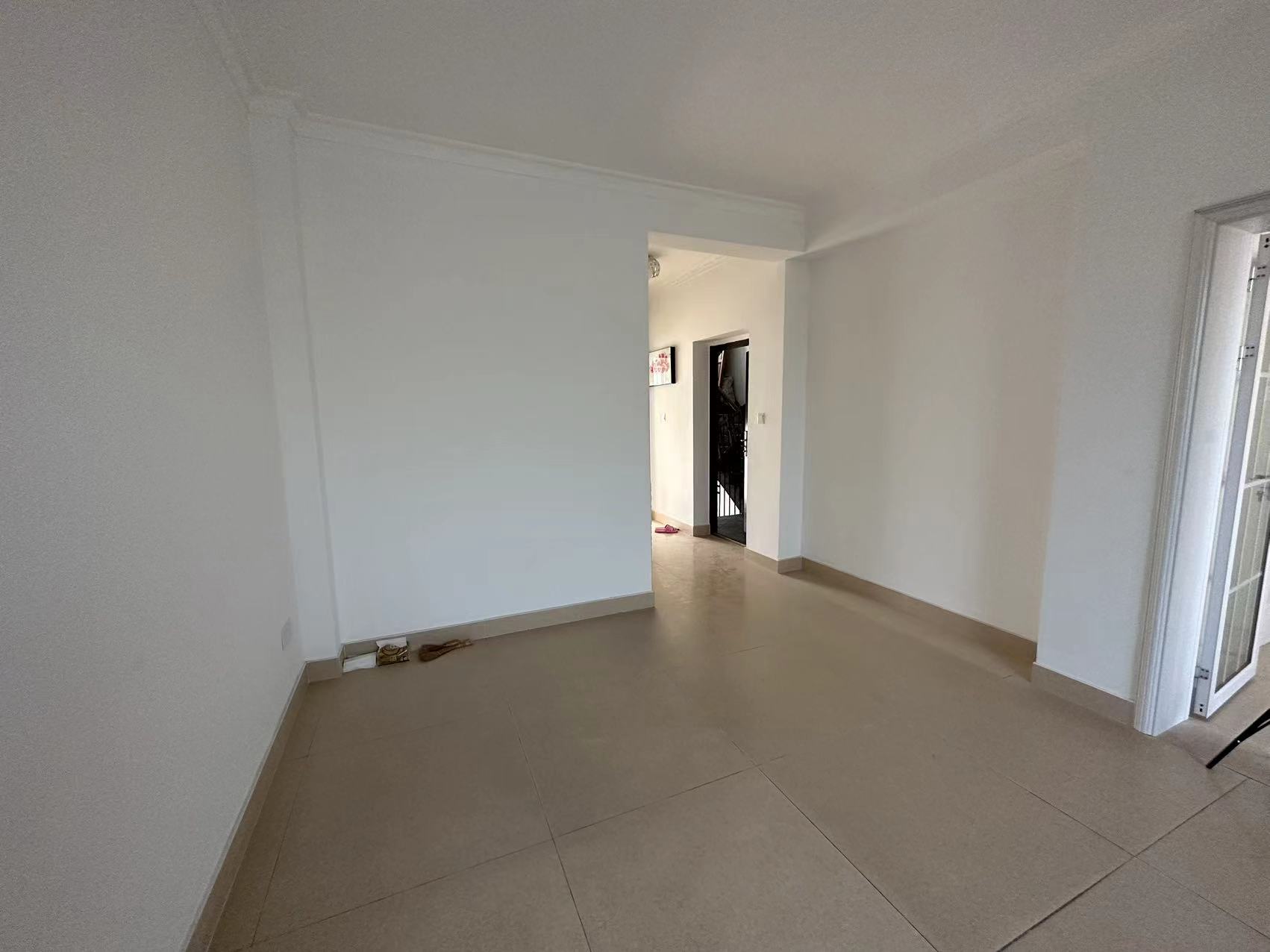 五一花苑西区 2室2厅1卫 68m²