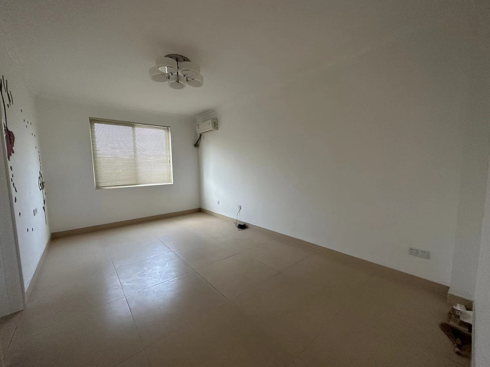 五一花苑西区 2室2厅1卫 68m&sup2;