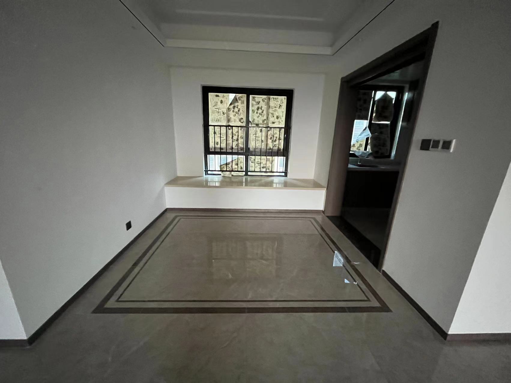 中南珑悦 3室2厅2卫 115m&sup2;