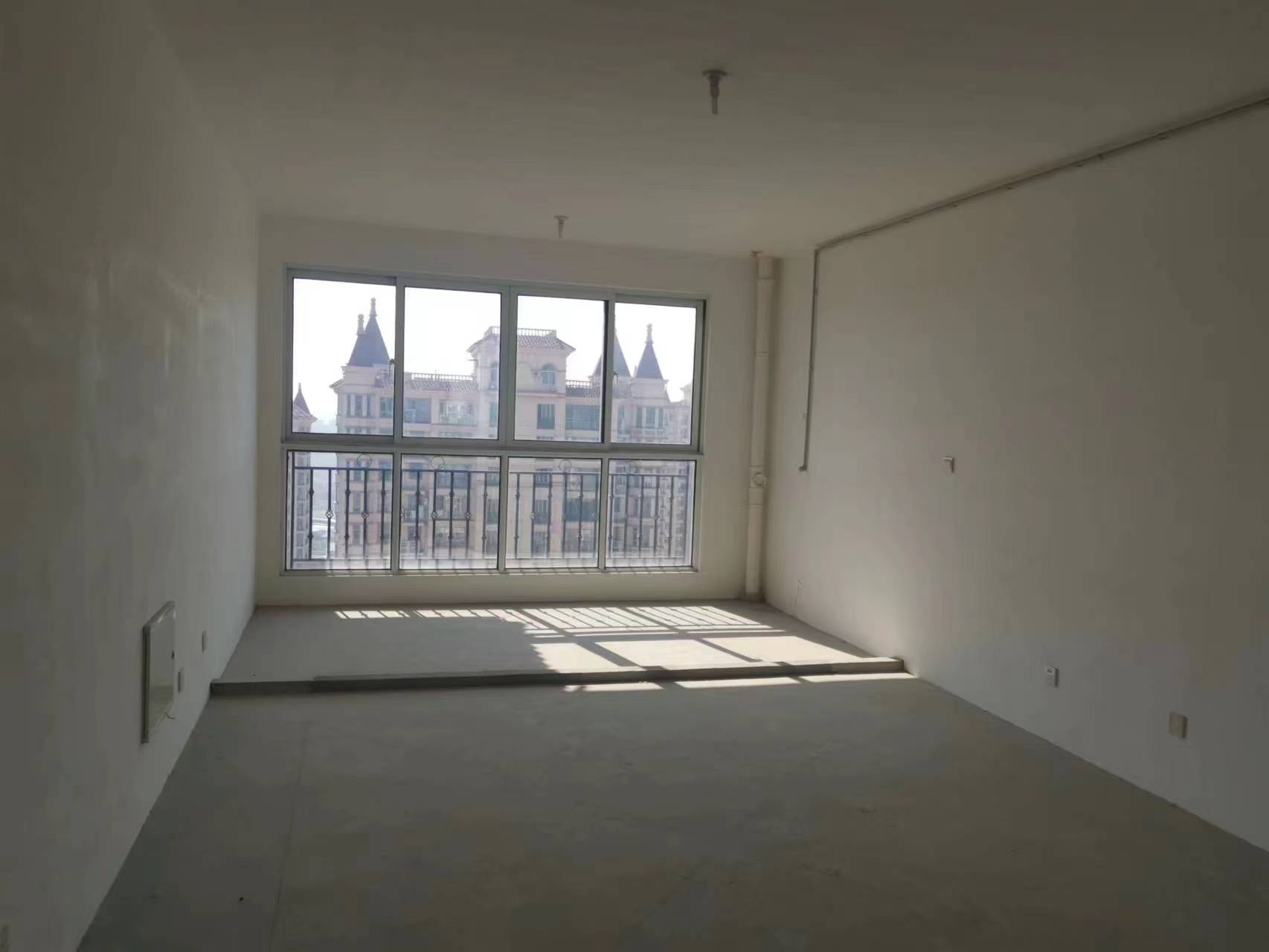 中南世纪花城三期 4室2厅2卫 165m&sup2;