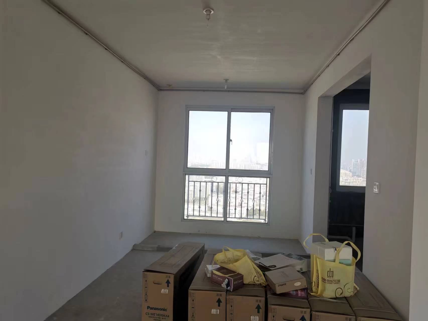 中南世纪花城三期 4室2厅2卫 165m&sup2;
