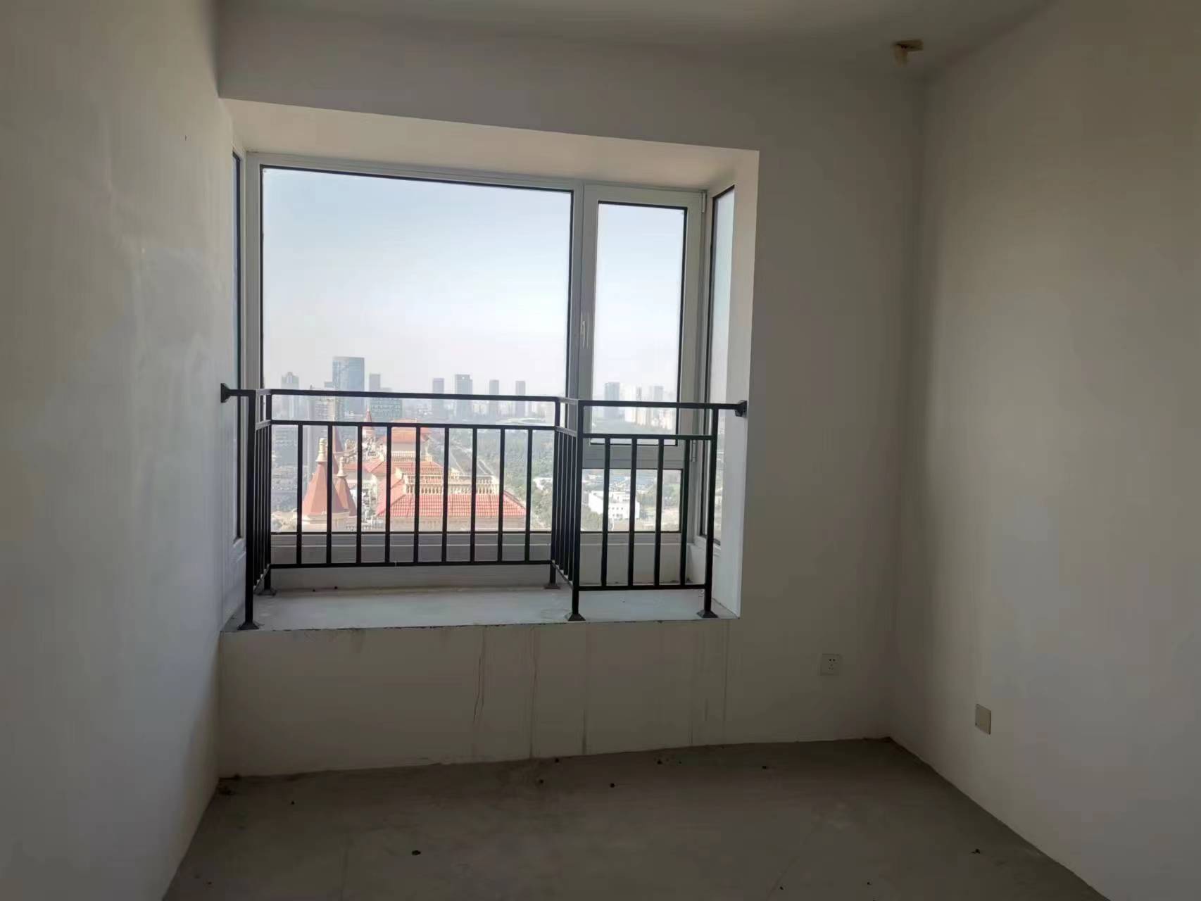 中南世纪花城三期 4室2厅2卫 165m&sup2;