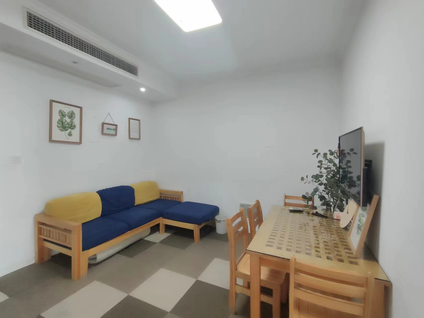 中南世纪城北区 1室1厅1卫 79m&sup2;