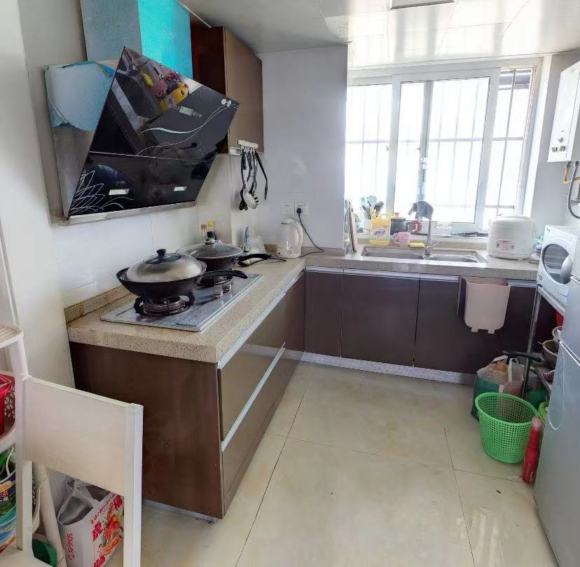 百花大厦 3室2厅2卫 58m&sup2;