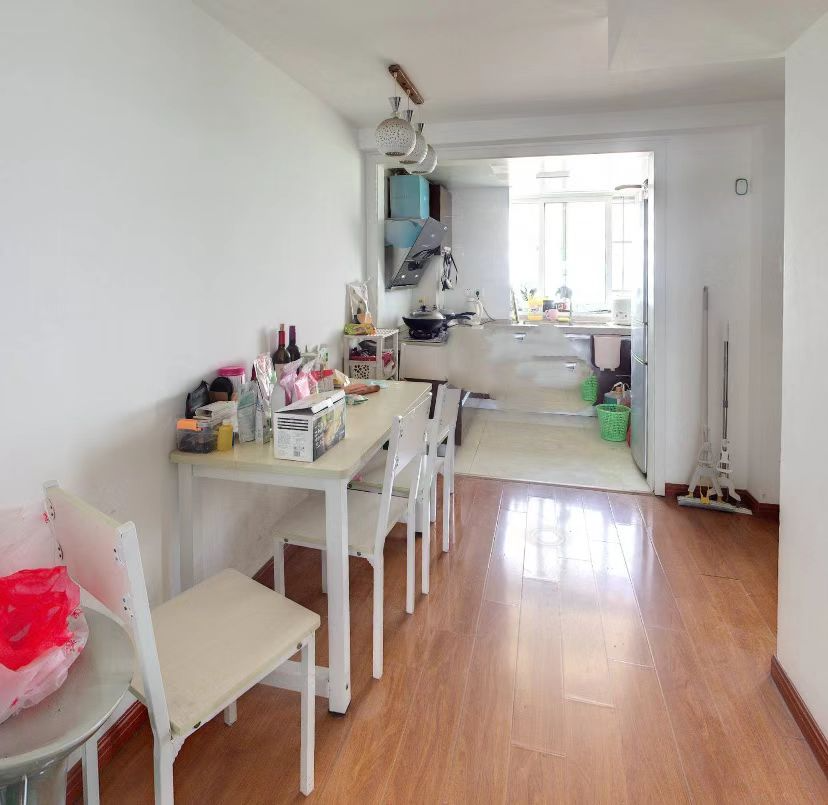 百花大厦 3室2厅2卫 58m&sup2;