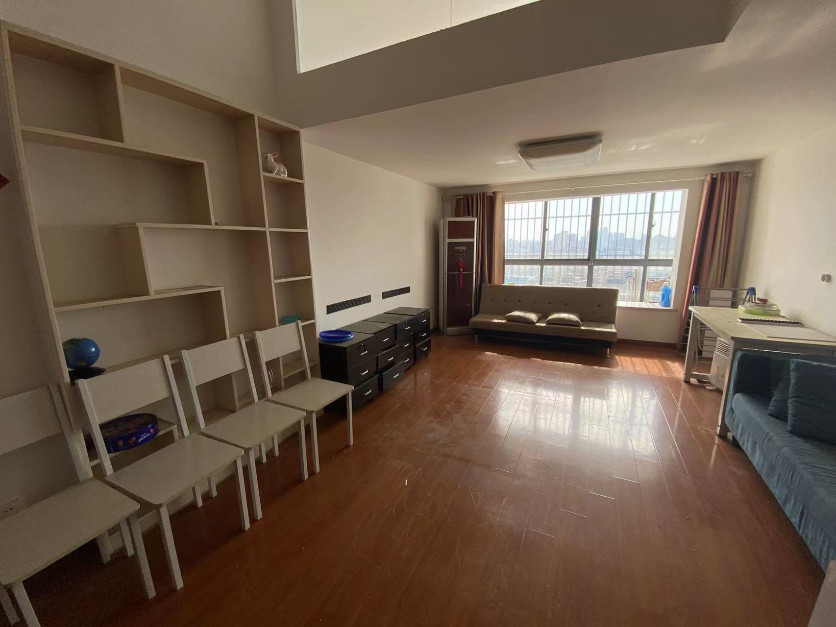 百花大厦 2室2厅1卫 58m&sup2;