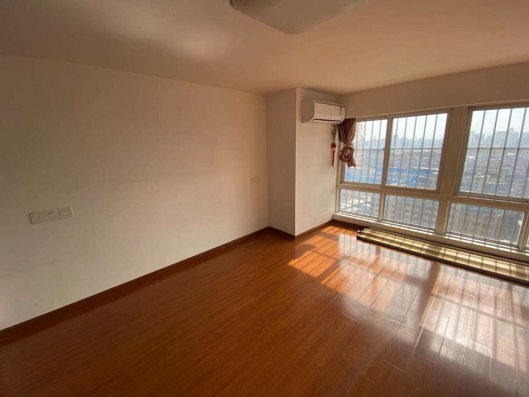 百花大厦 2室2厅1卫 58m&sup2;