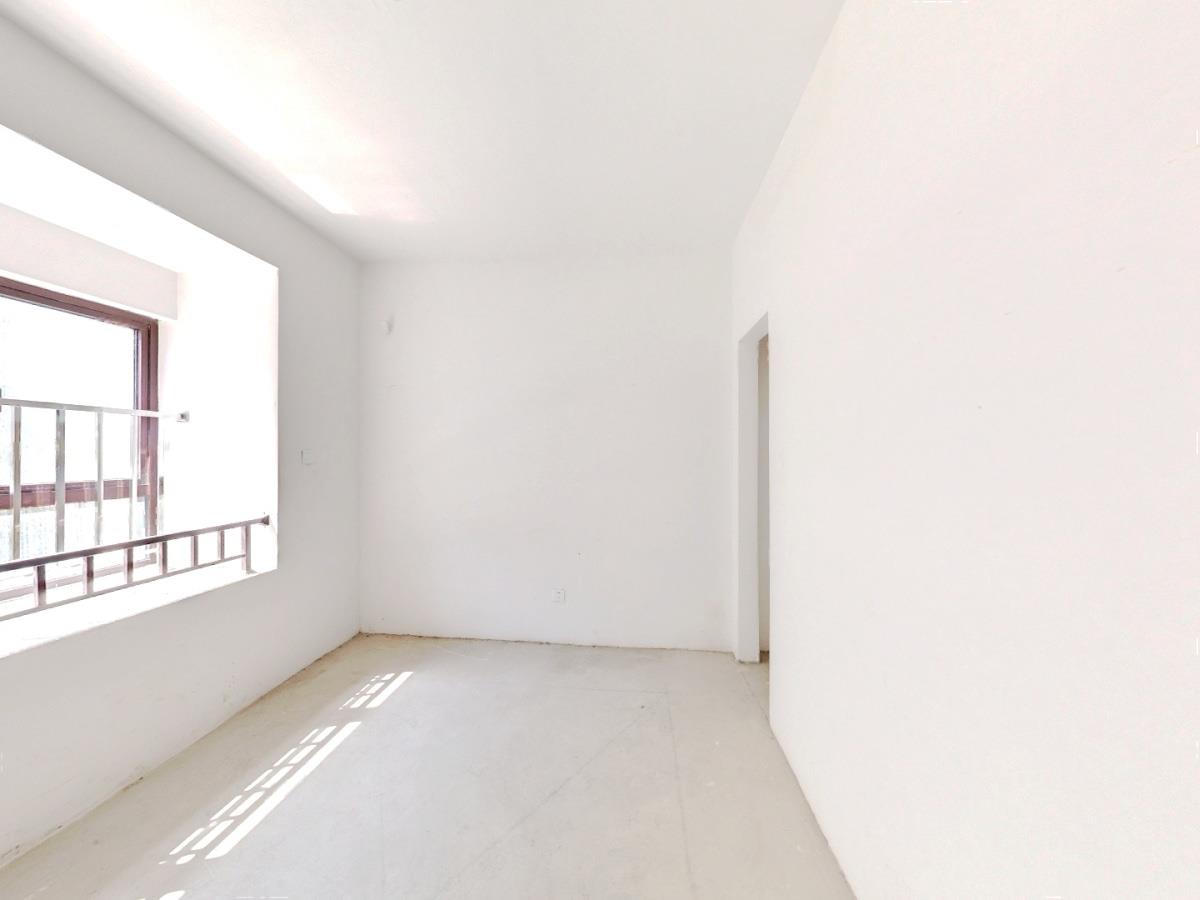 盛和九里香堤 4室2厅2卫 151m&sup2;