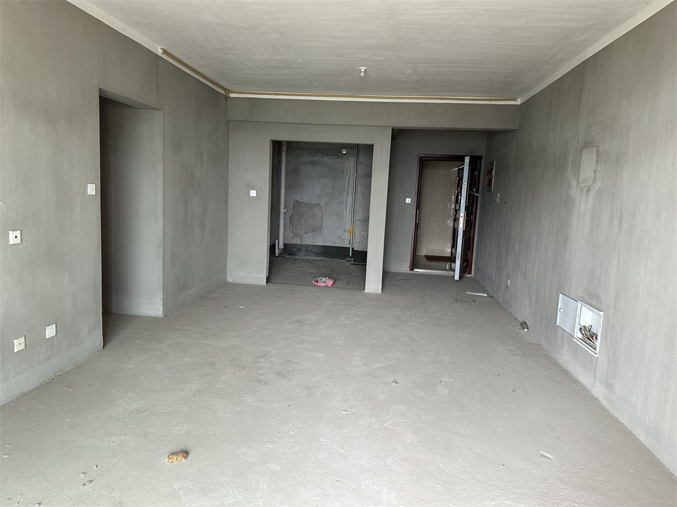 华强城 3室2厅2卫 120m&sup2;