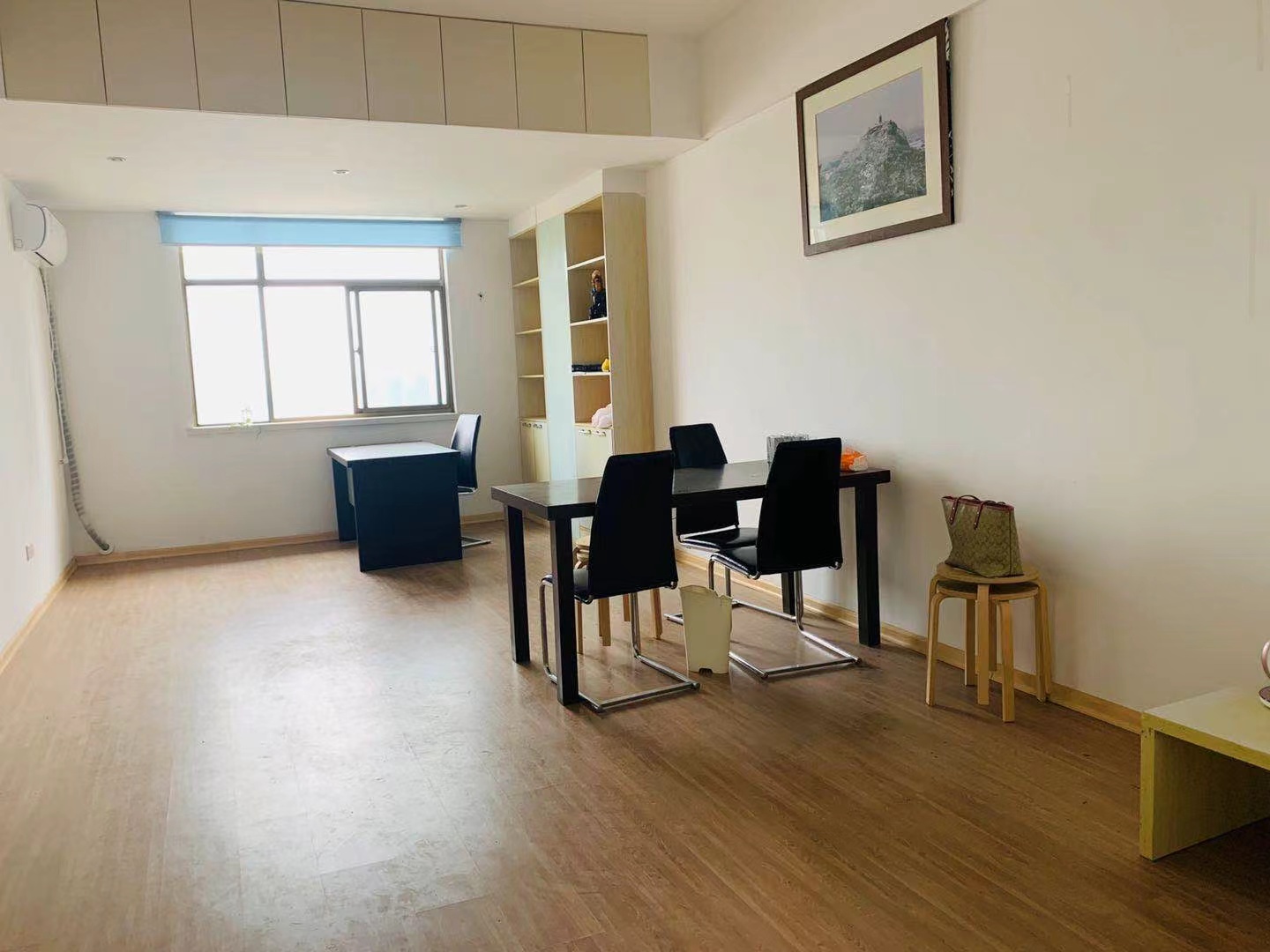 美丽华红木大世界 1室1厅1卫 58m&sup2;