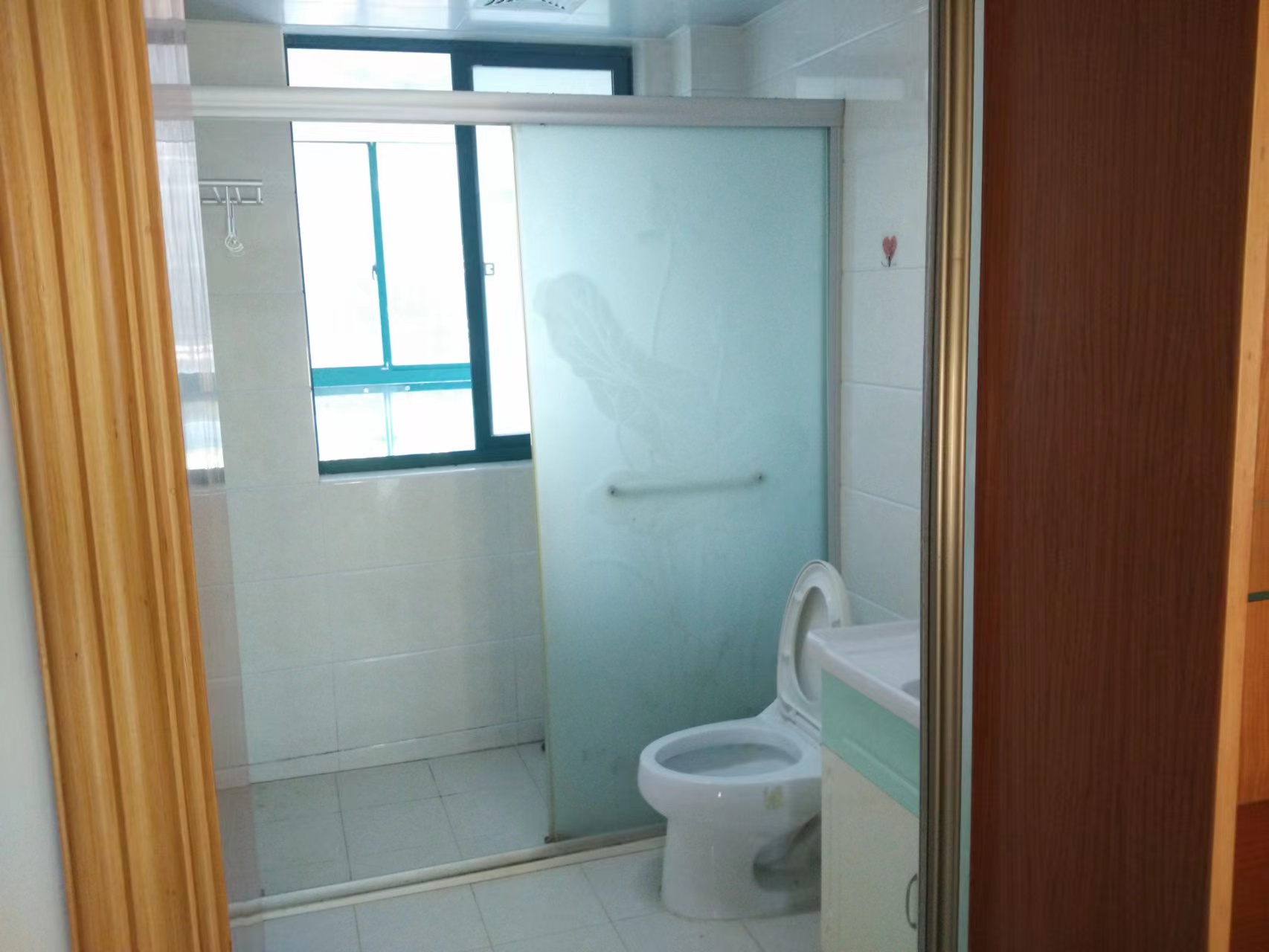 璀璨星湖 3室2厅1卫 108m&sup2;
