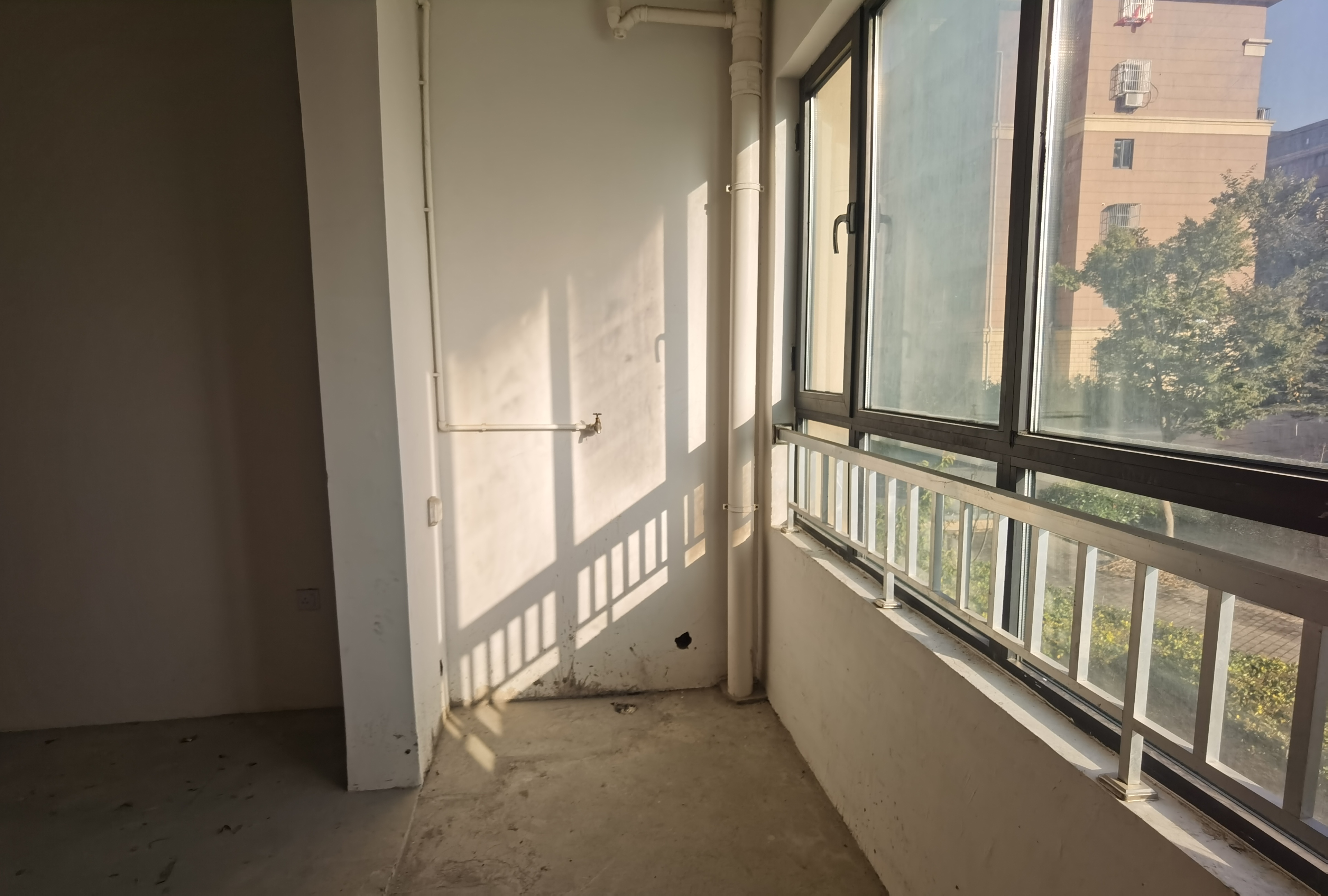 华山花苑六期 2室2厅1卫 95.21m&sup2;
