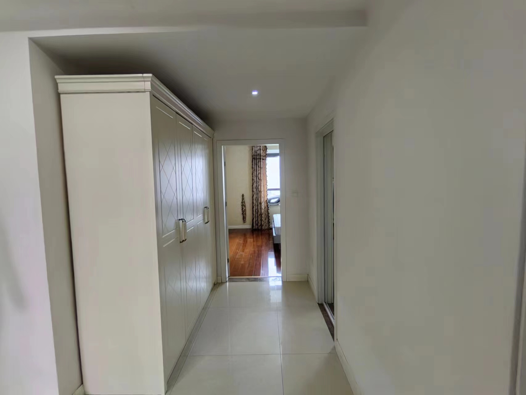 华强城 3室2厅2卫 128.39m²