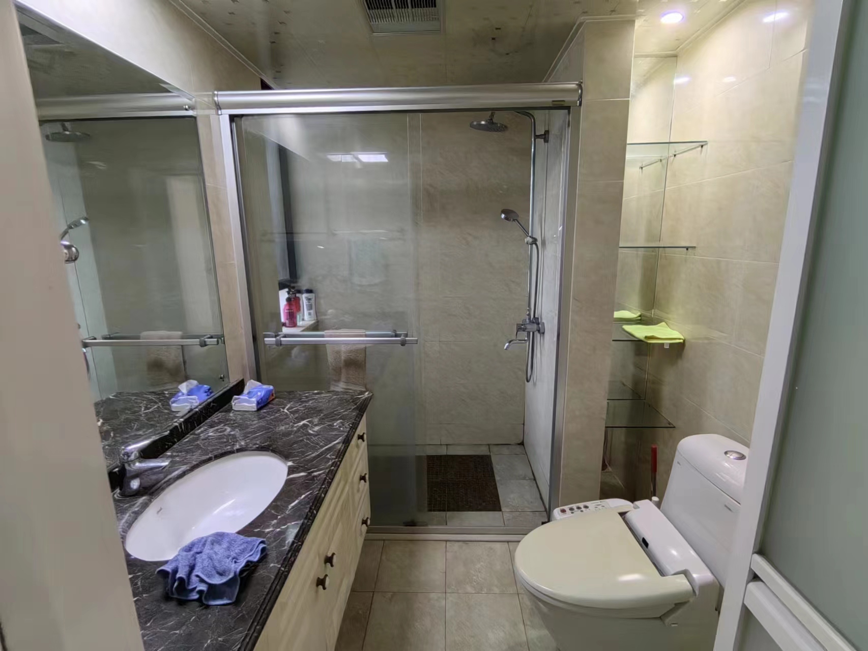华强城 3室2厅2卫 128.39m²