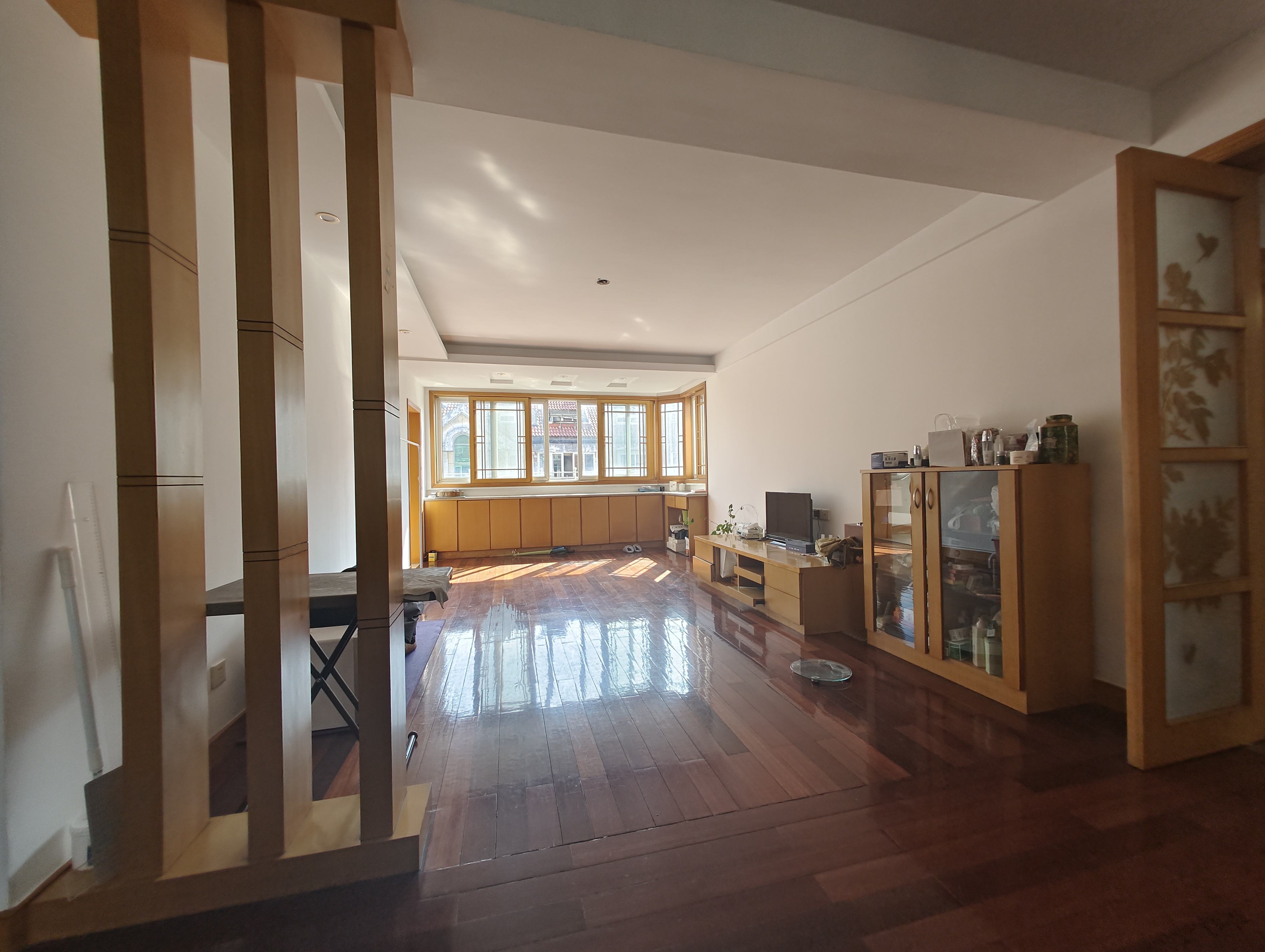 和兴花苑 3室2厅2卫 130m&sup2;