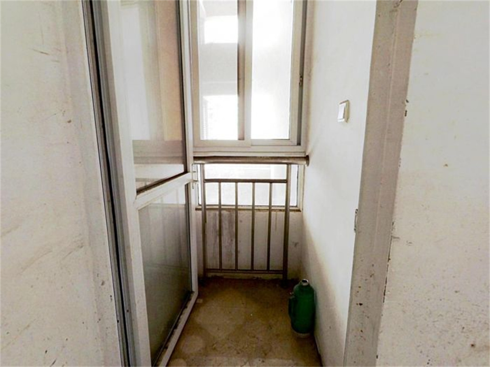 龙潭福里 2室1厅1卫 86m&sup2;