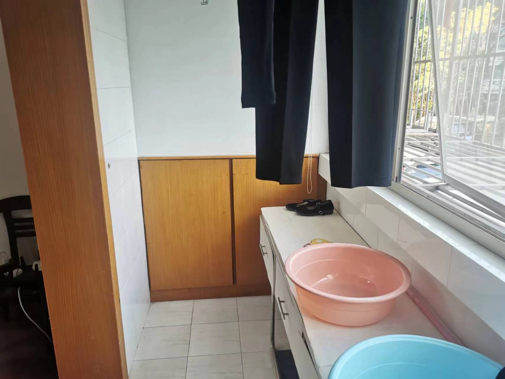 前景花苑 3室1厅1卫 95m&sup2;