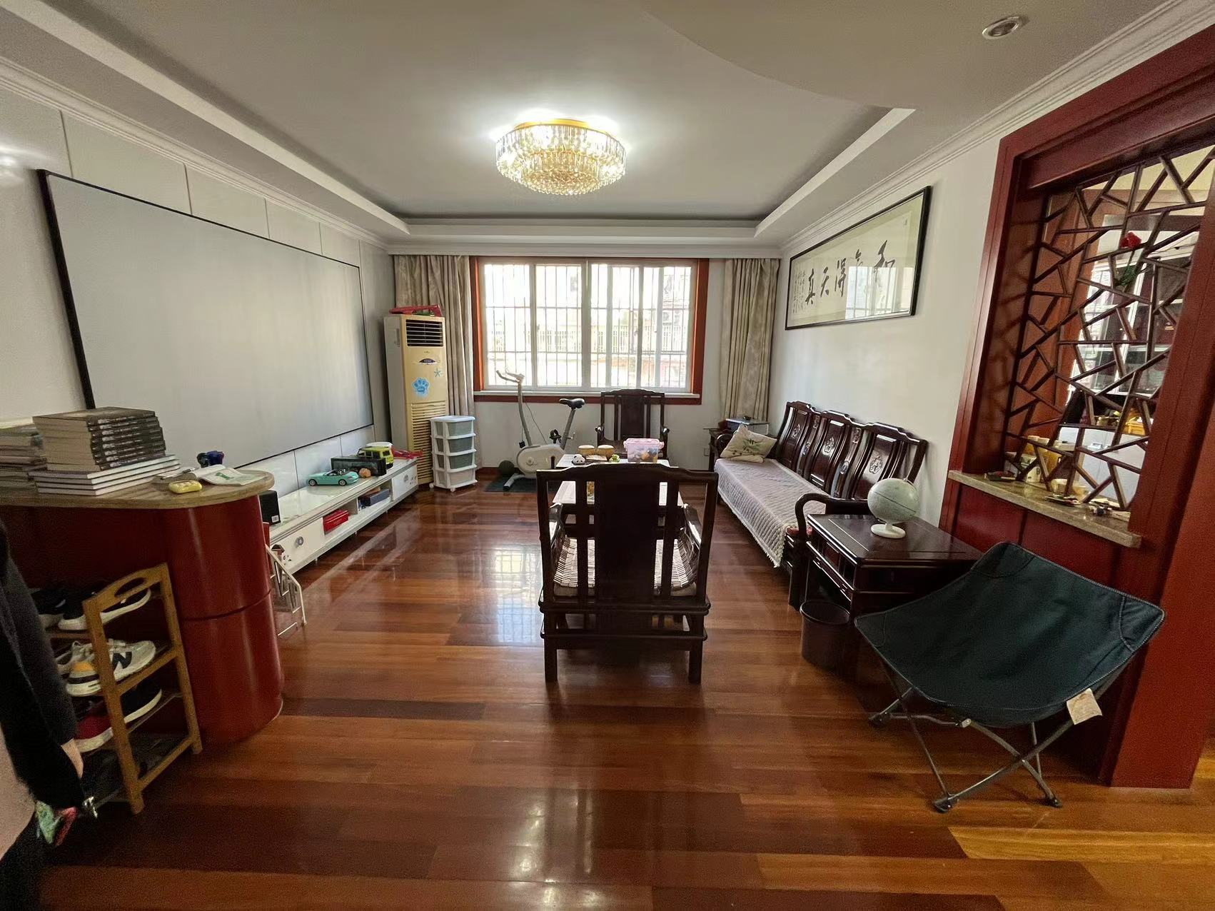 濠西园 4室2厅2卫 137.74m²