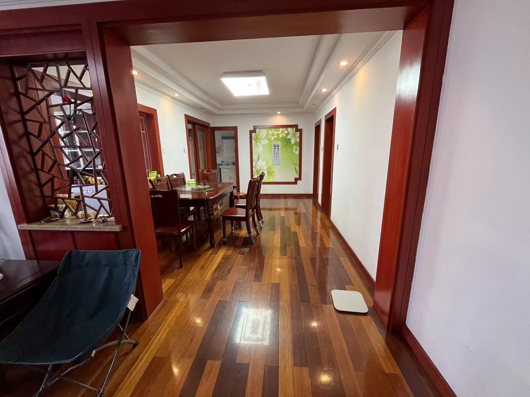 濠西园 4室2厅2卫 137.74m&sup2;