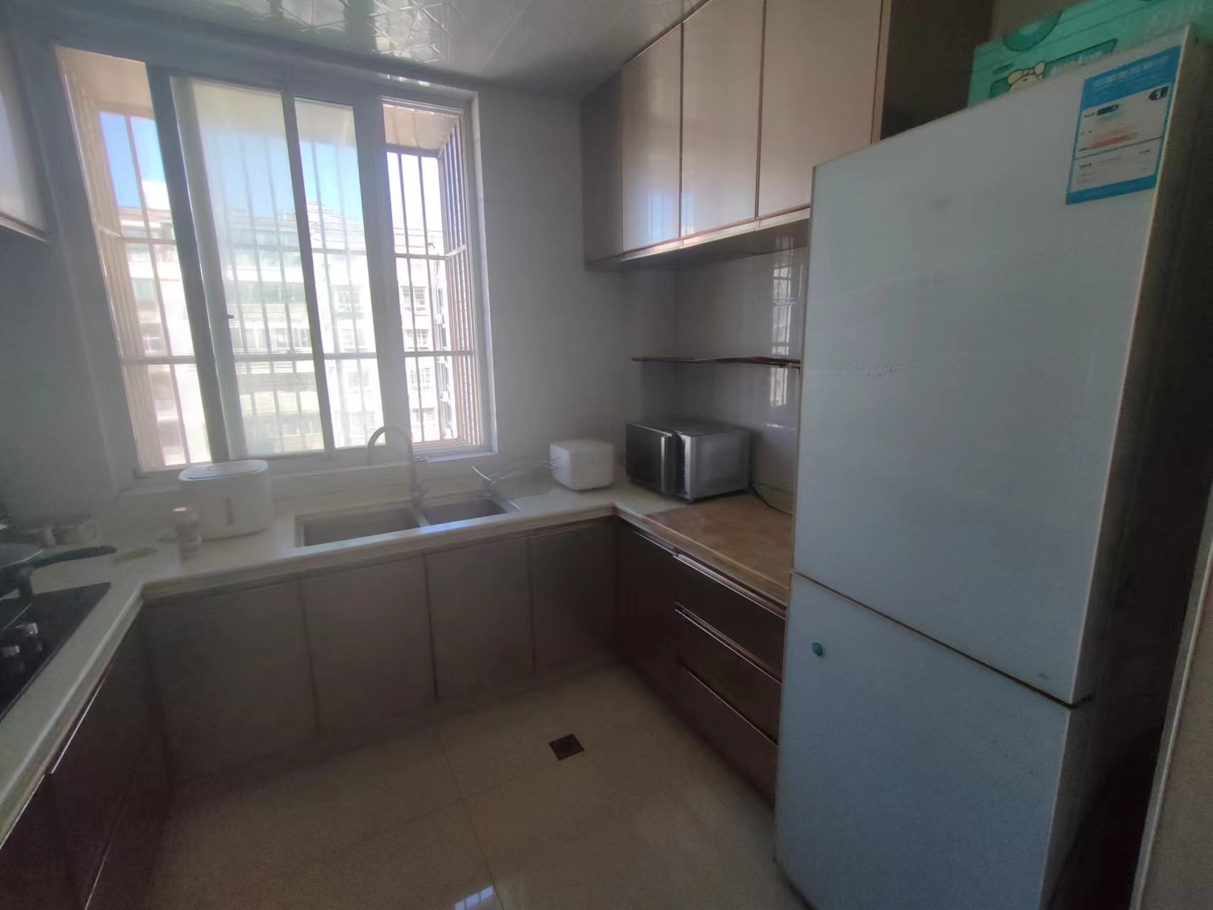果园南苑 3室2厅1卫 93m&sup2;
