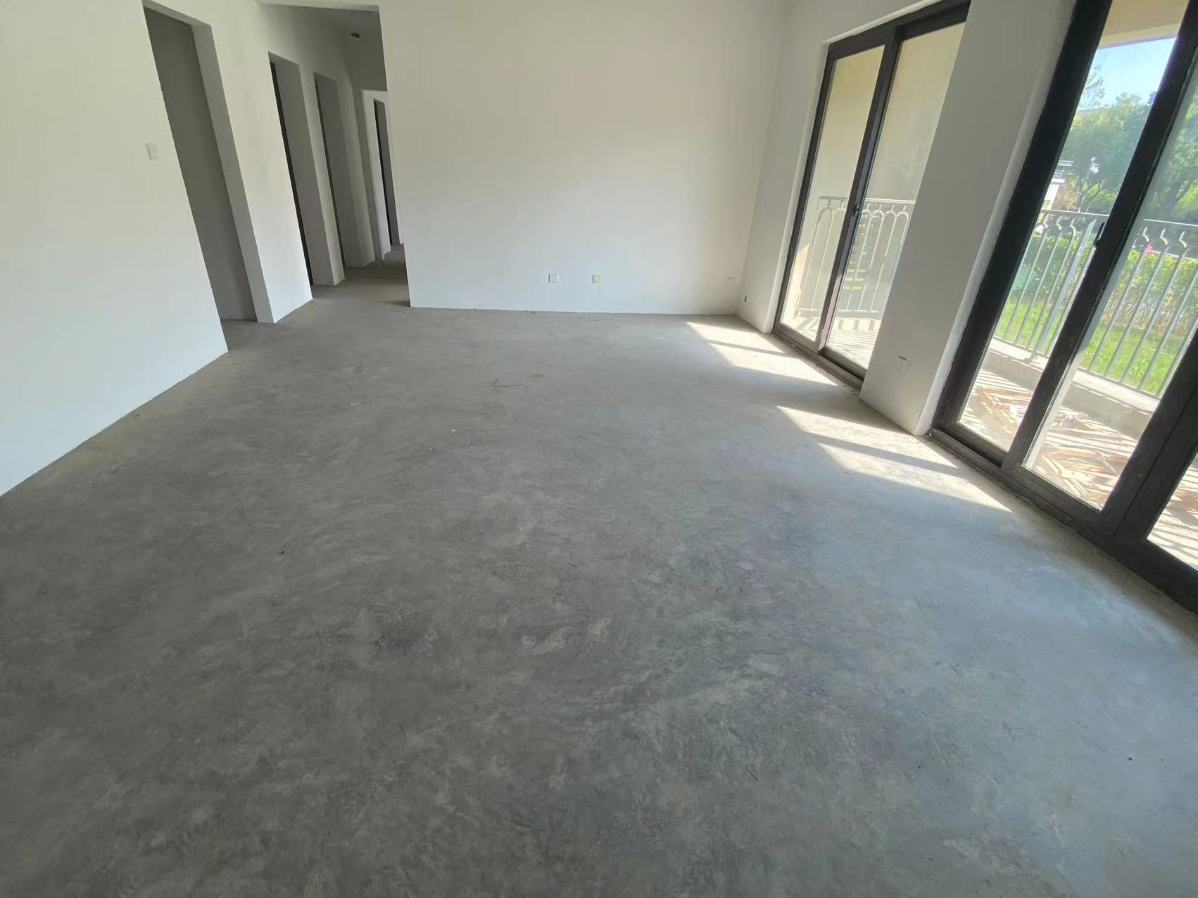 中南君悦府 4室2厅2卫 140m²