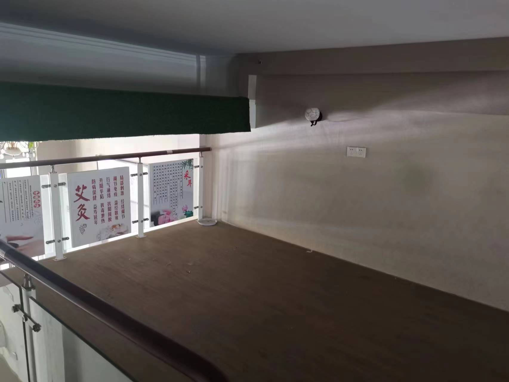 中南世纪花城三期 1室1厅1卫 80.00m²