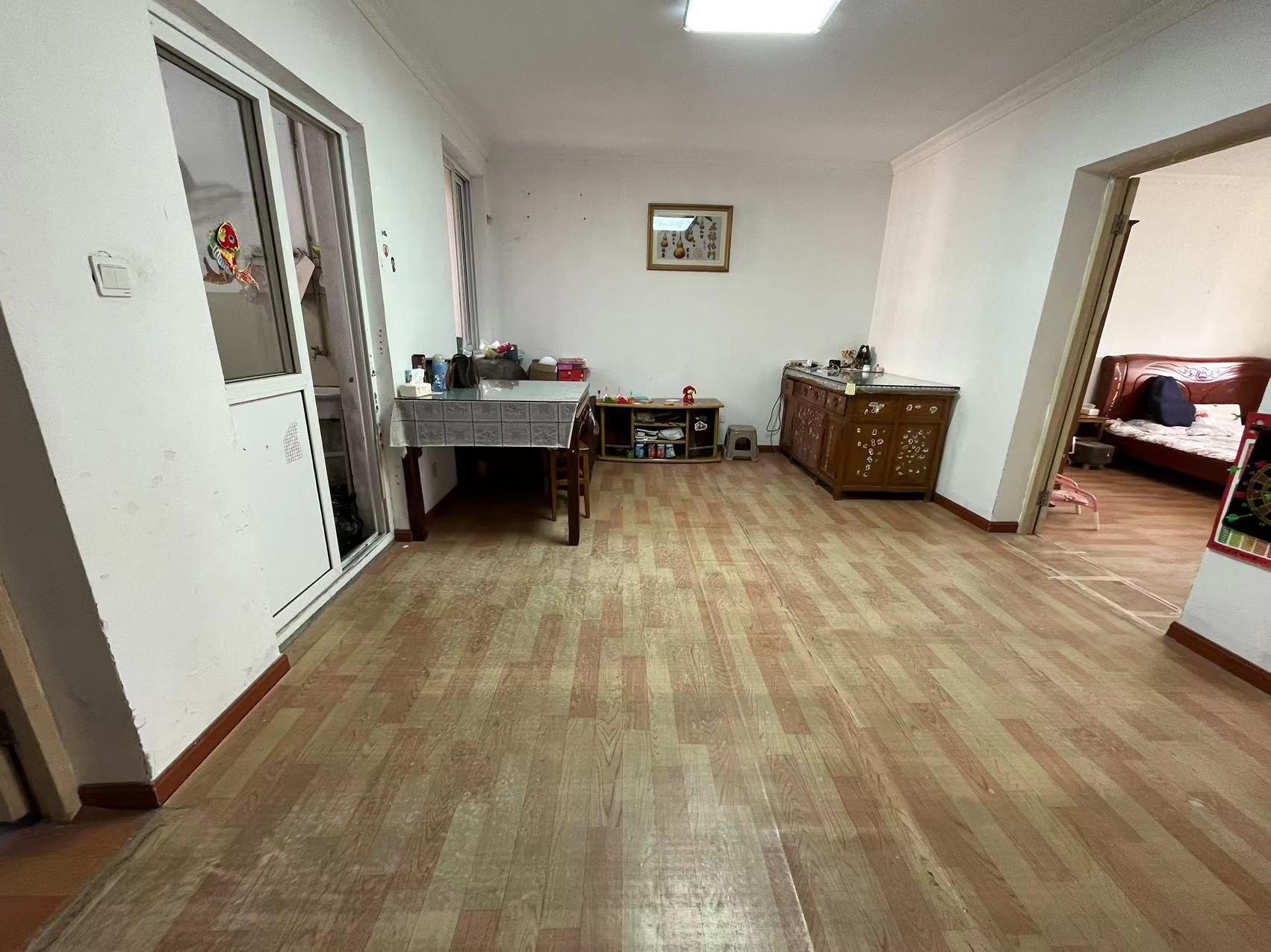 新港花苑 2室1厅1卫 86.37m&sup2;
