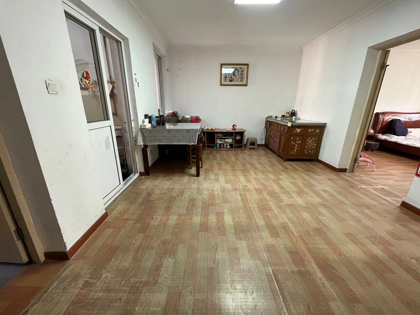新港花苑 2室1厅1卫 86.37m&sup2;