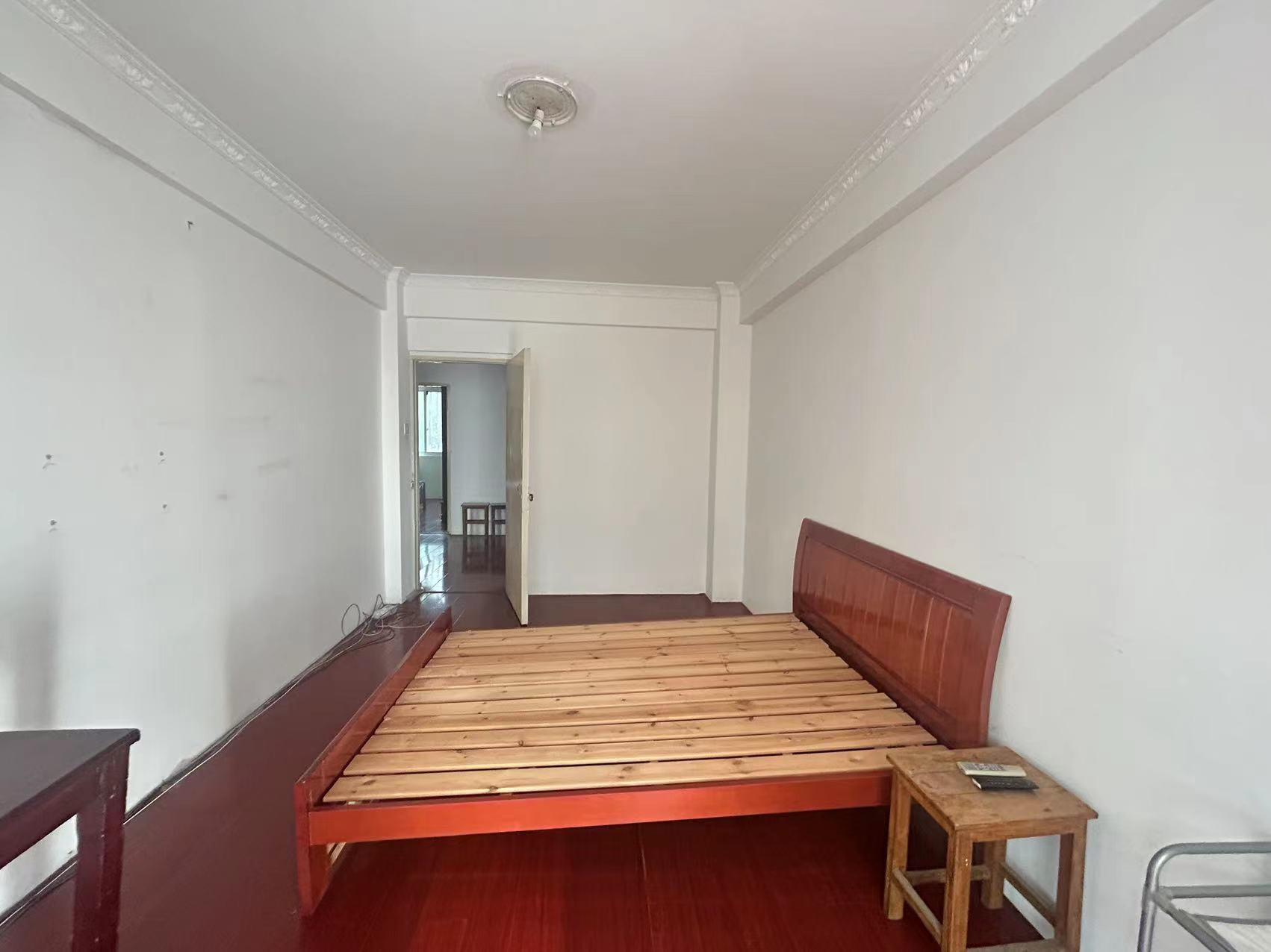 颐和花园 3室2厅2卫 134.00m&sup2;
