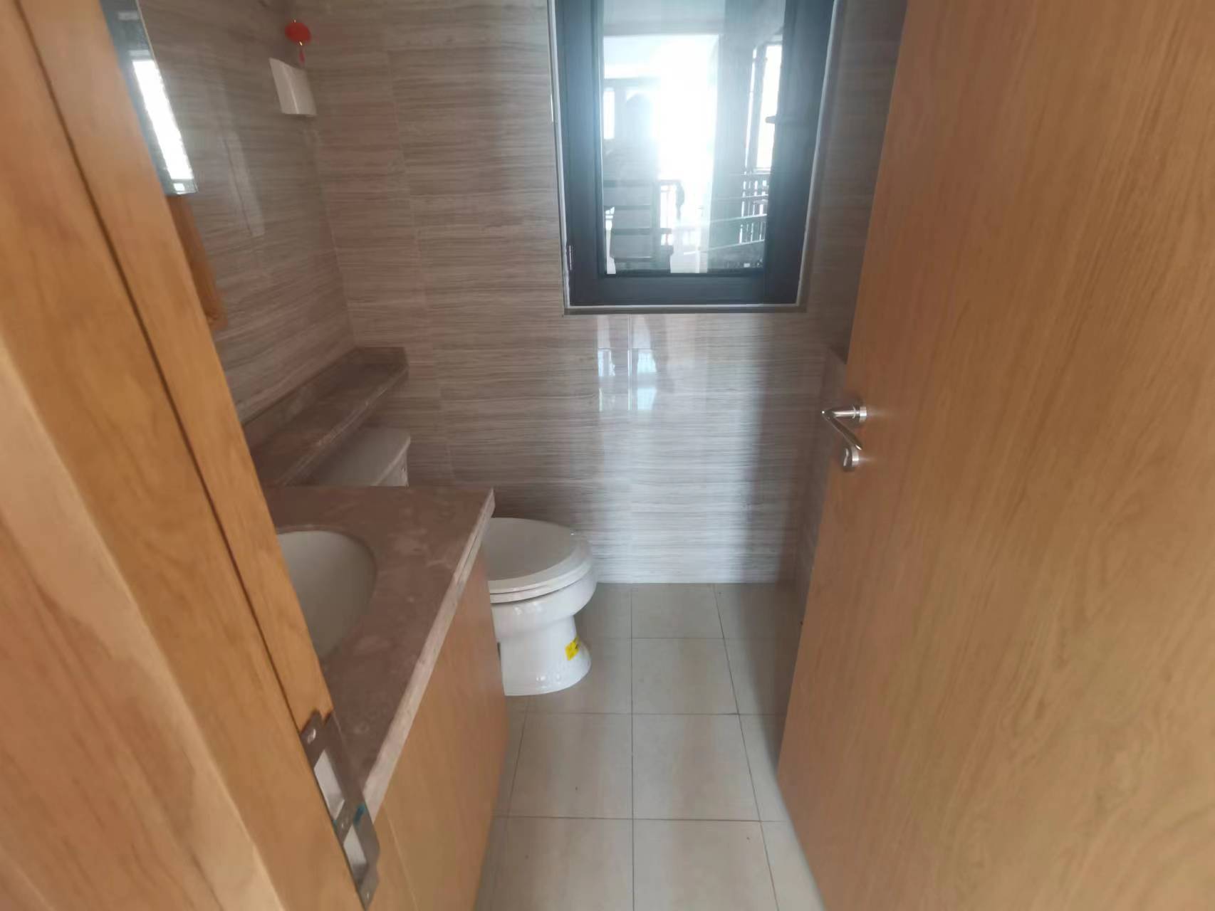 绿地新里城 3室2厅1卫 90m&sup2;