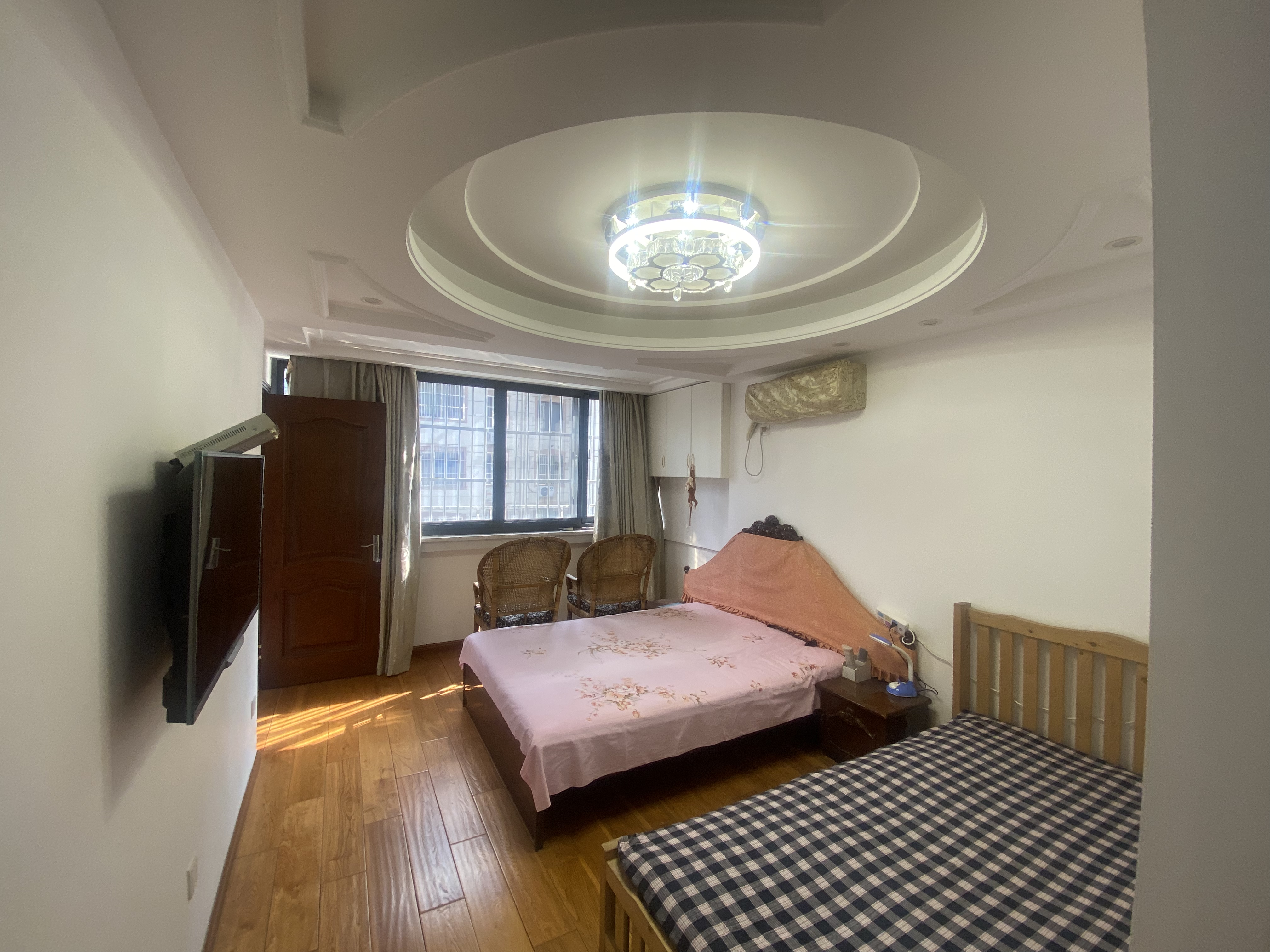 世纪园 4室2厅2卫 160.88m&sup2;