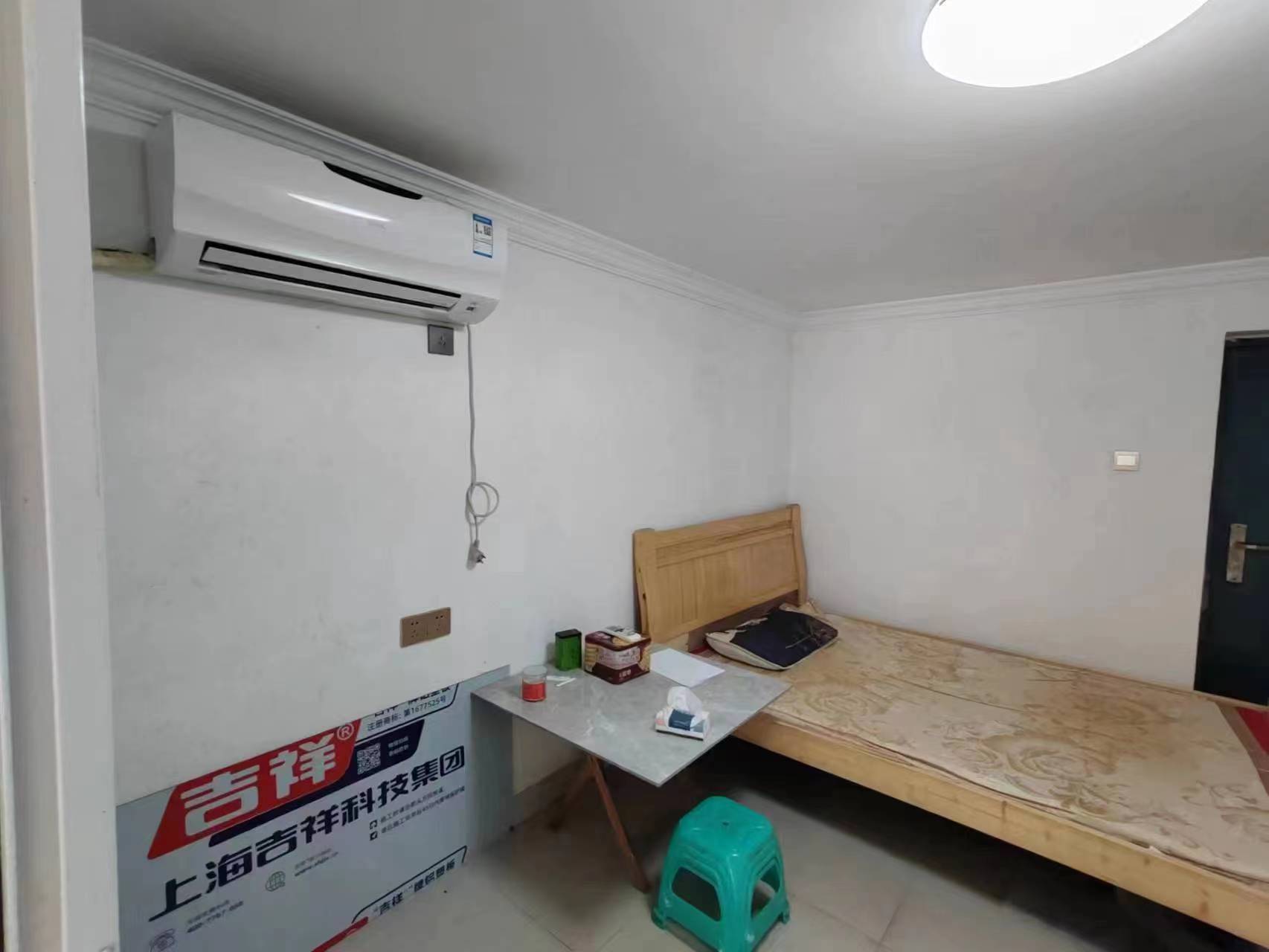 金桥世家 1室1厅1卫 28m²