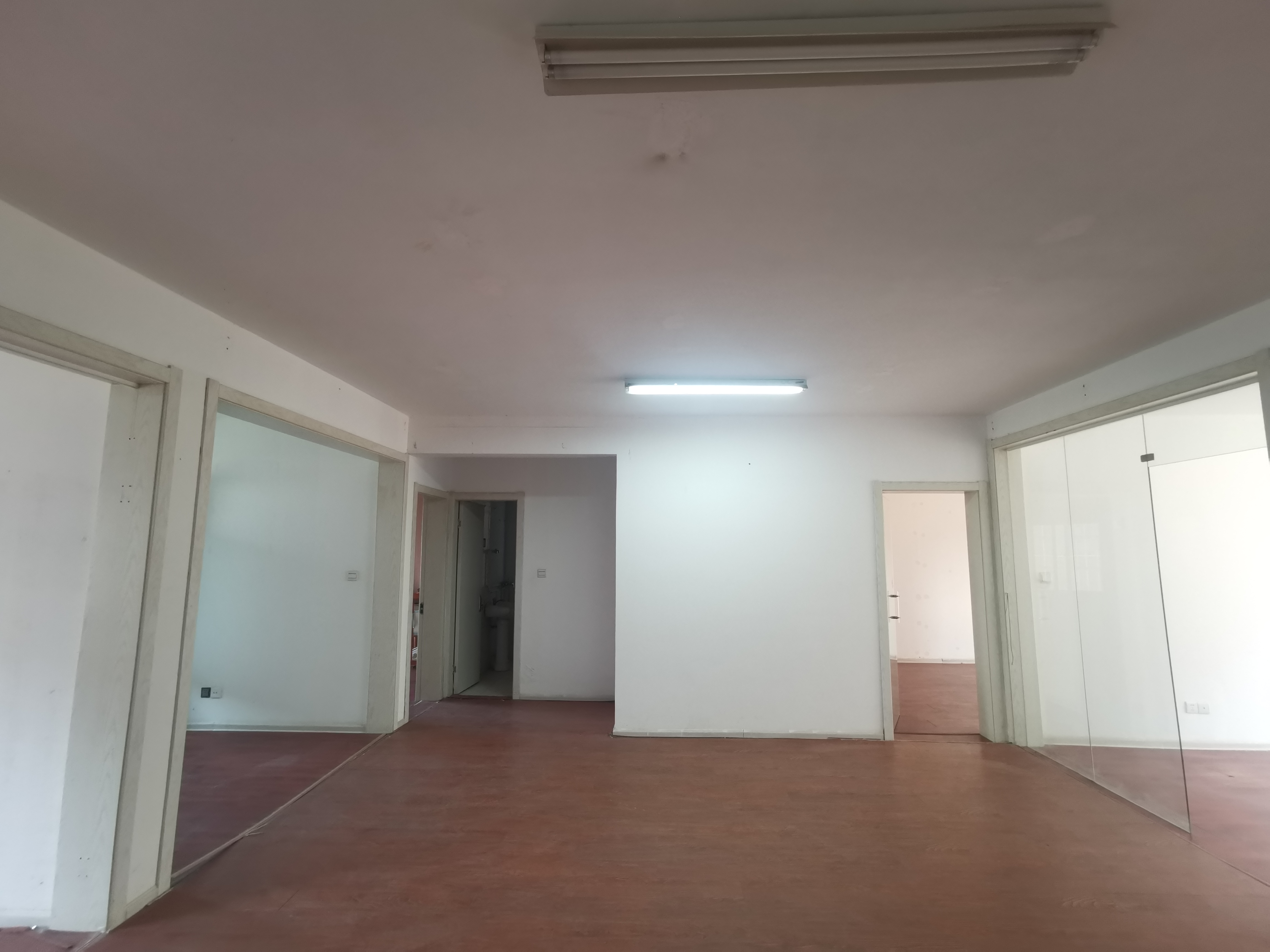 锦峰大厦 4室2厅2卫 165m&sup2;