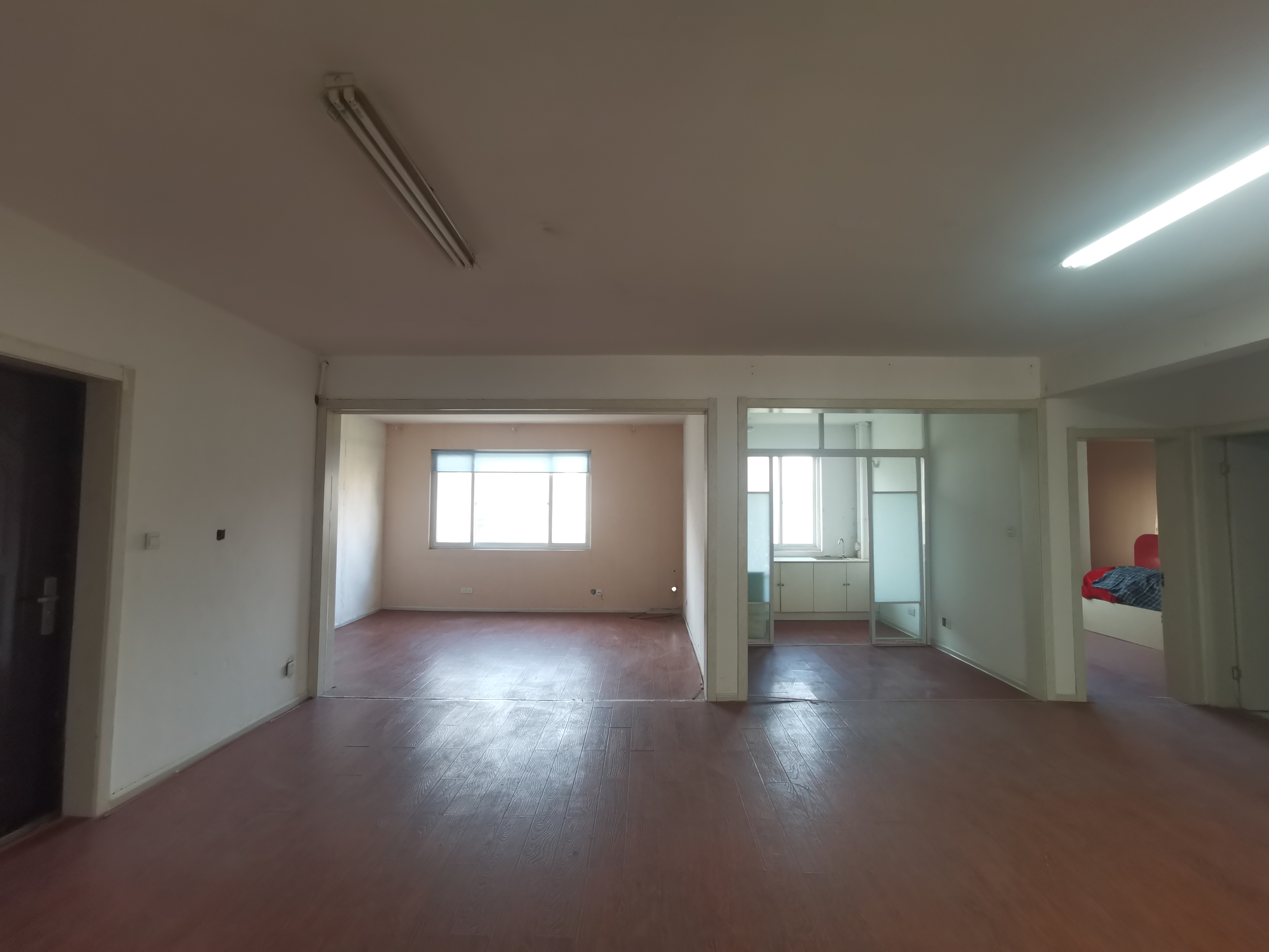 锦峰大厦 4室2厅2卫 165m&sup2;