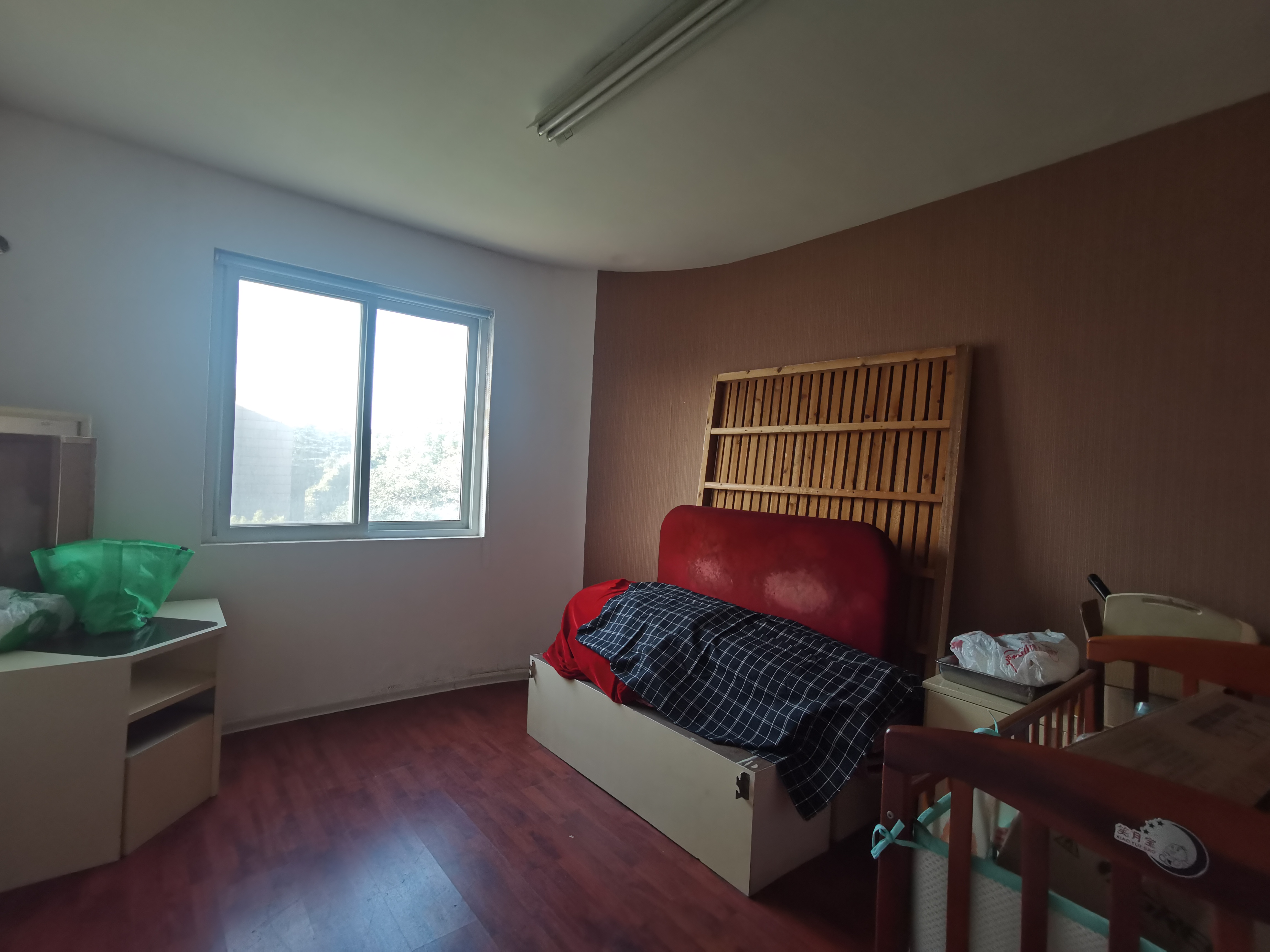 锦峰大厦 4室2厅2卫 165m&sup2;