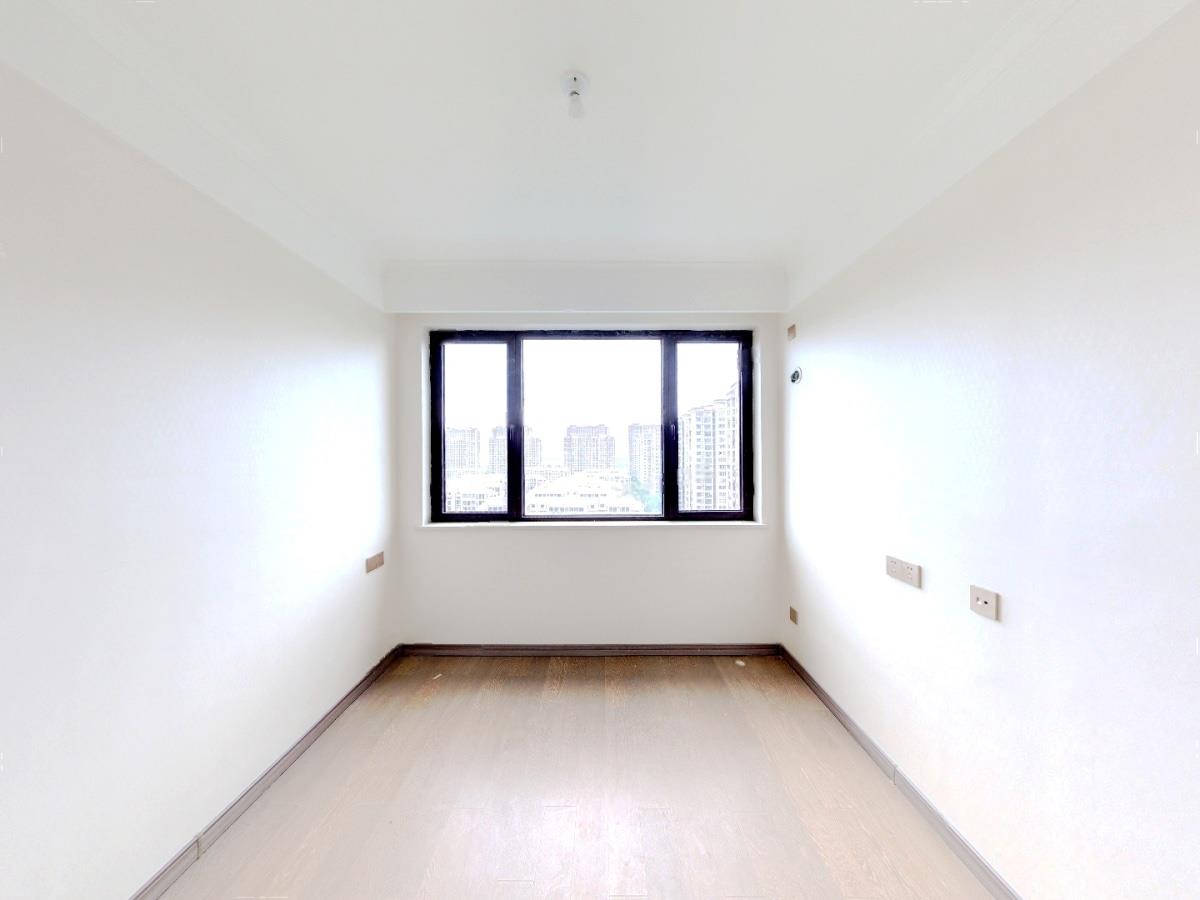 中创大都会 3室2厅2卫 114m&sup2;