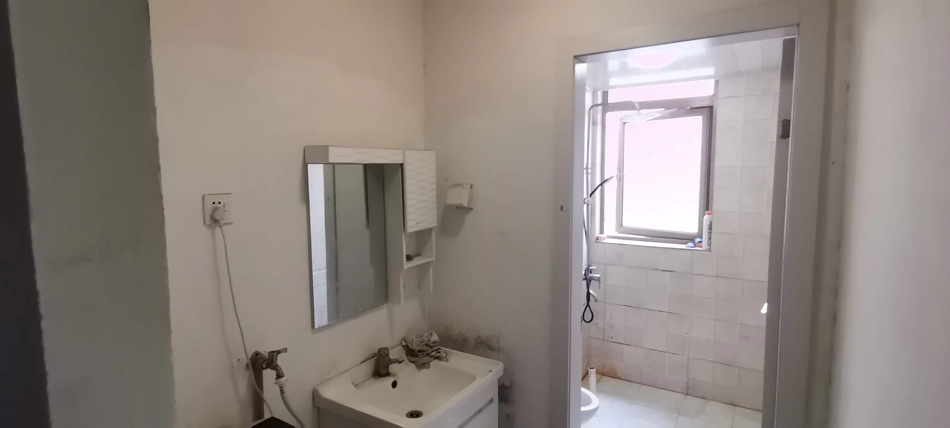中南世纪花城二期 1室0厅1卫 148m&sup2;