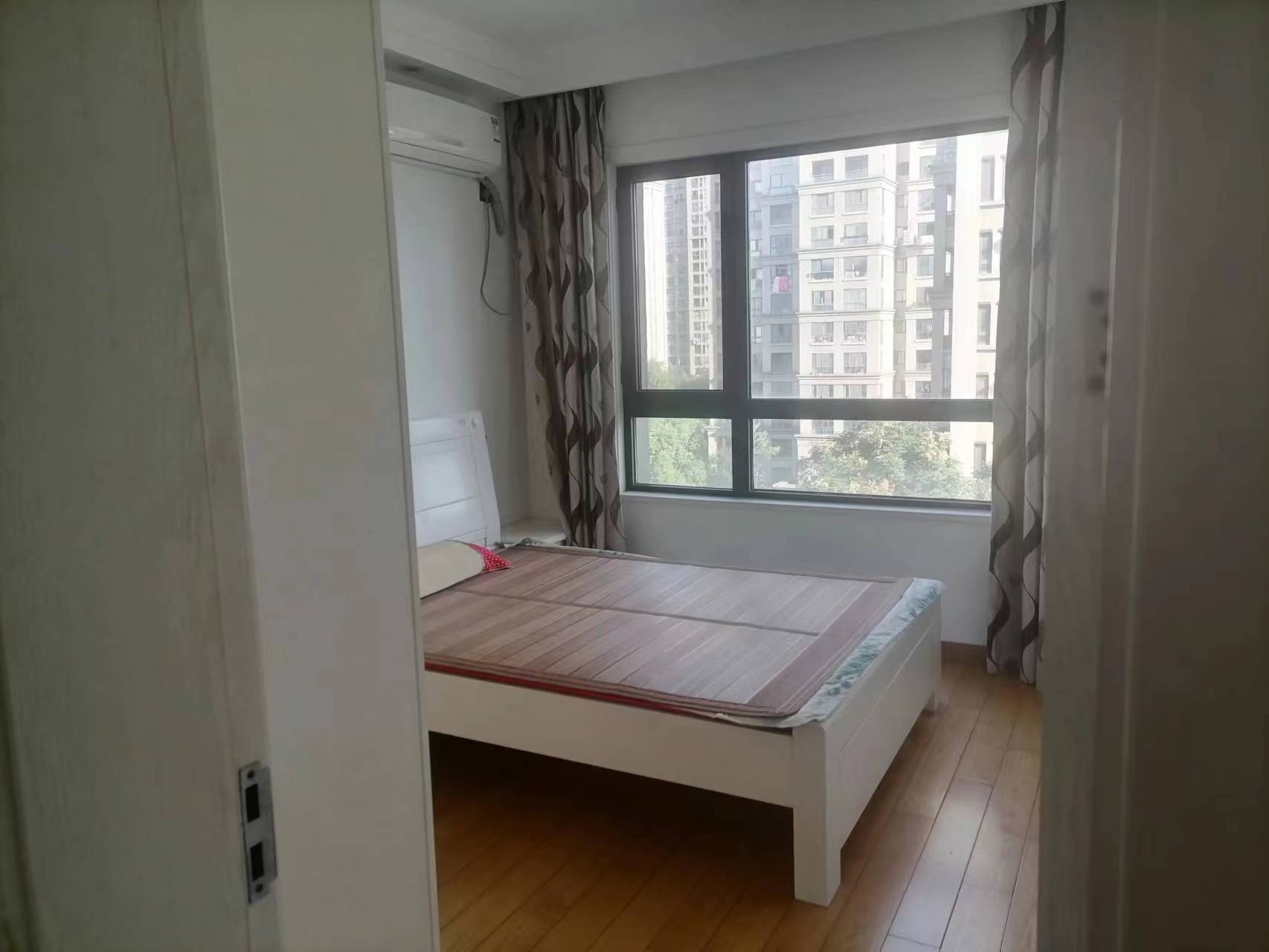 南通橡树湾 3室2厅2卫 129.57m&sup2;
