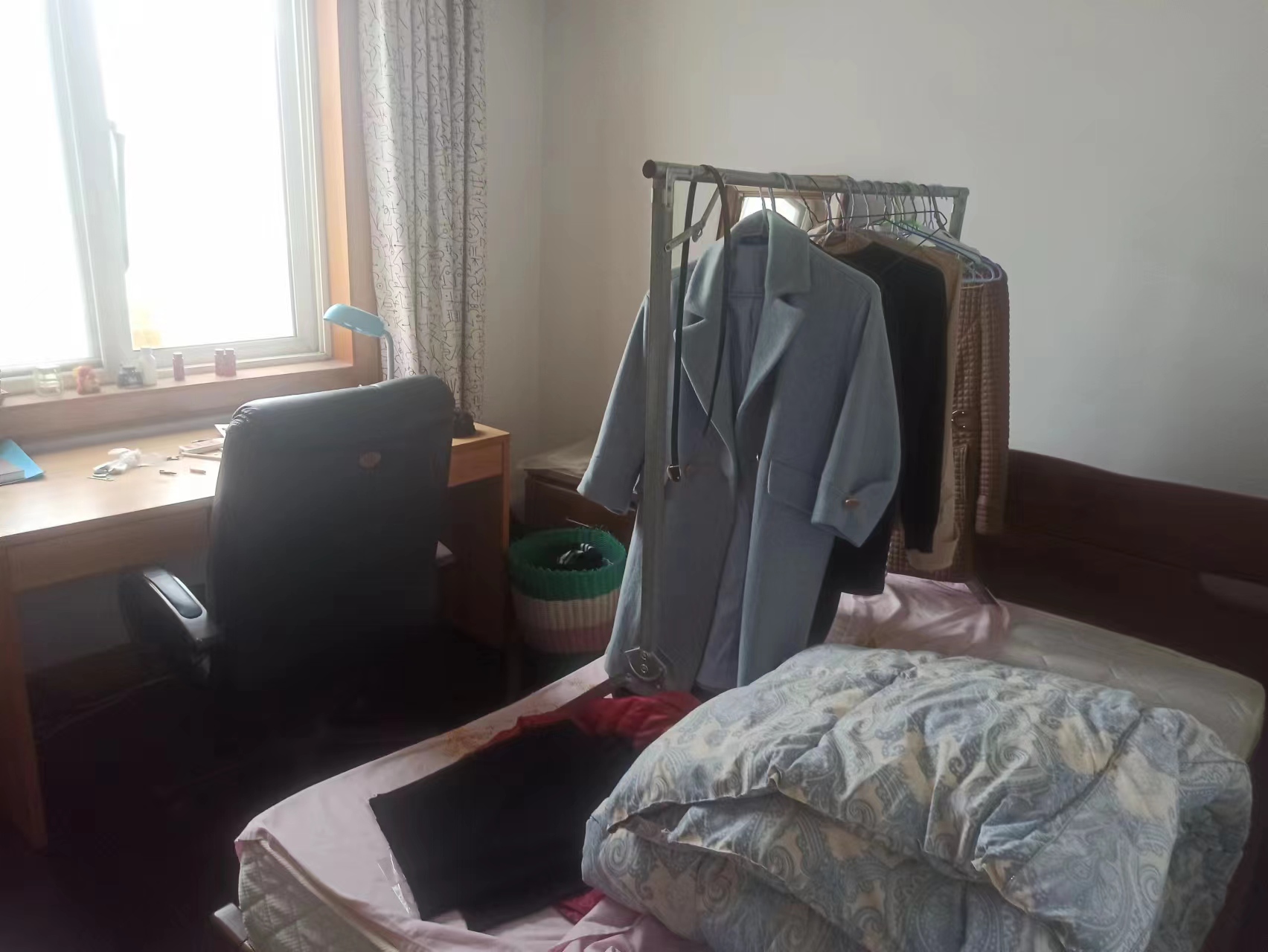 学田南苑 3室1厅2卫 143.00m&sup2;