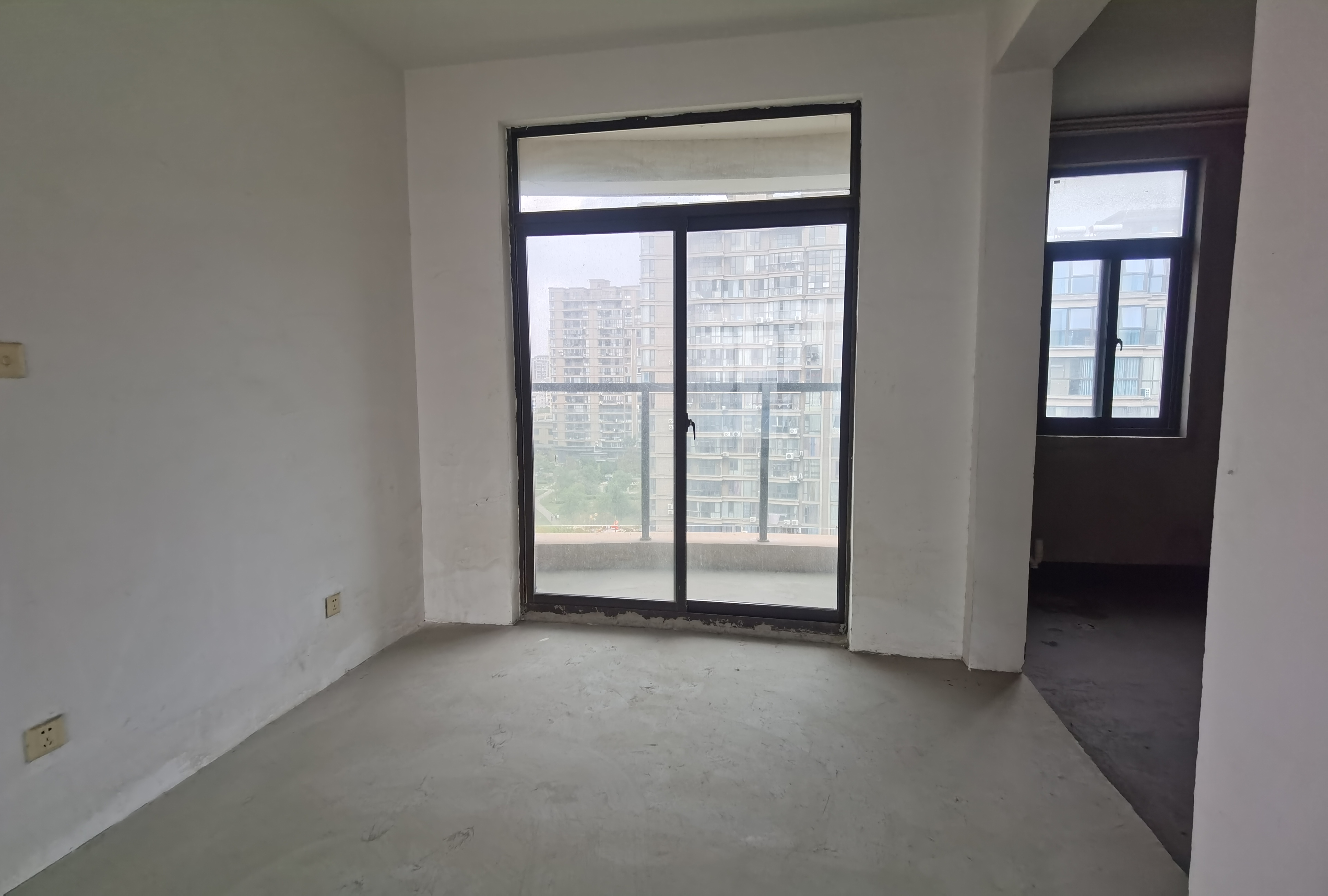 银河湾 5室2厅2卫 231.51m²