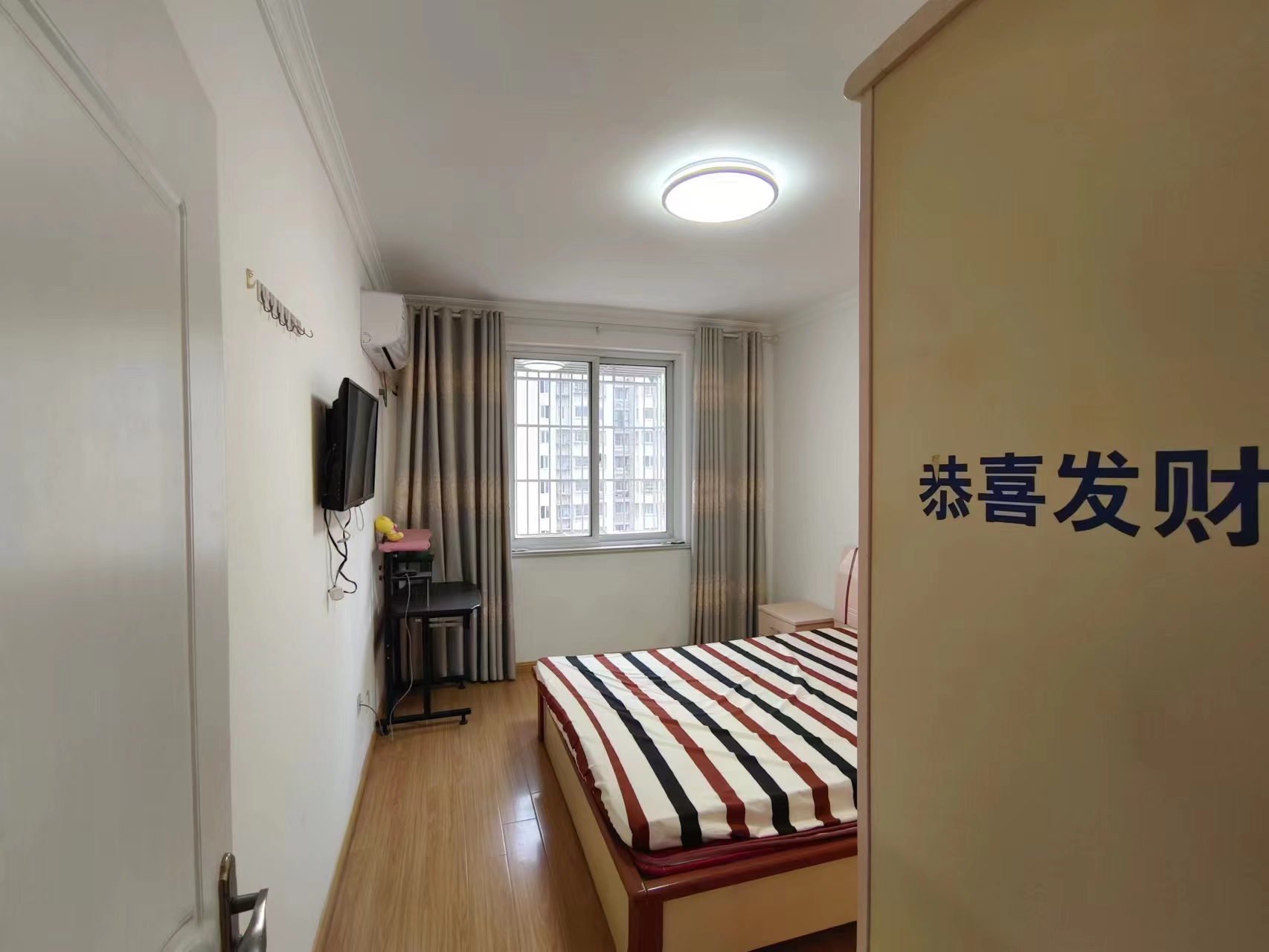 江海佳苑 3室2厅1卫 119m&sup2;