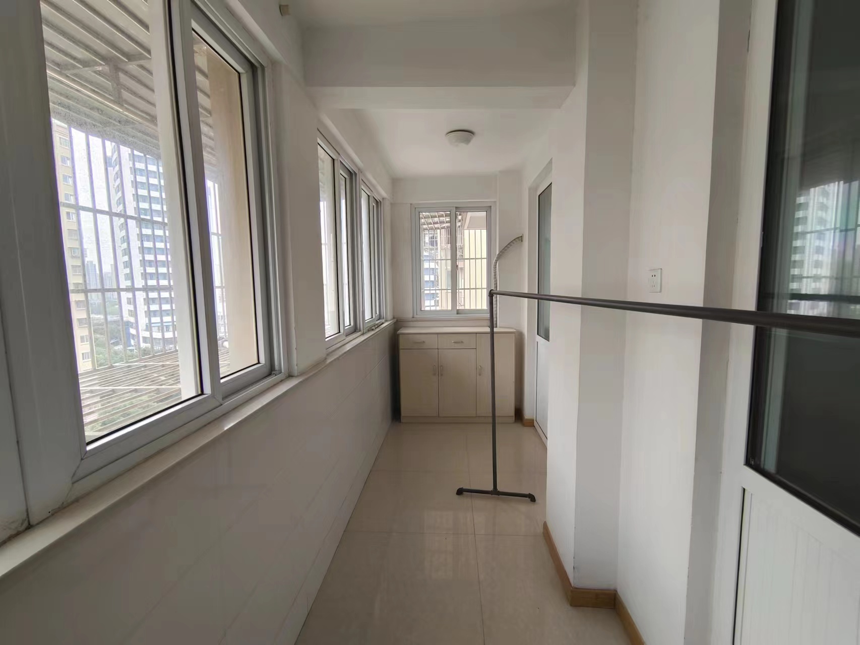 江海佳苑 3室2厅1卫 119m&sup2;