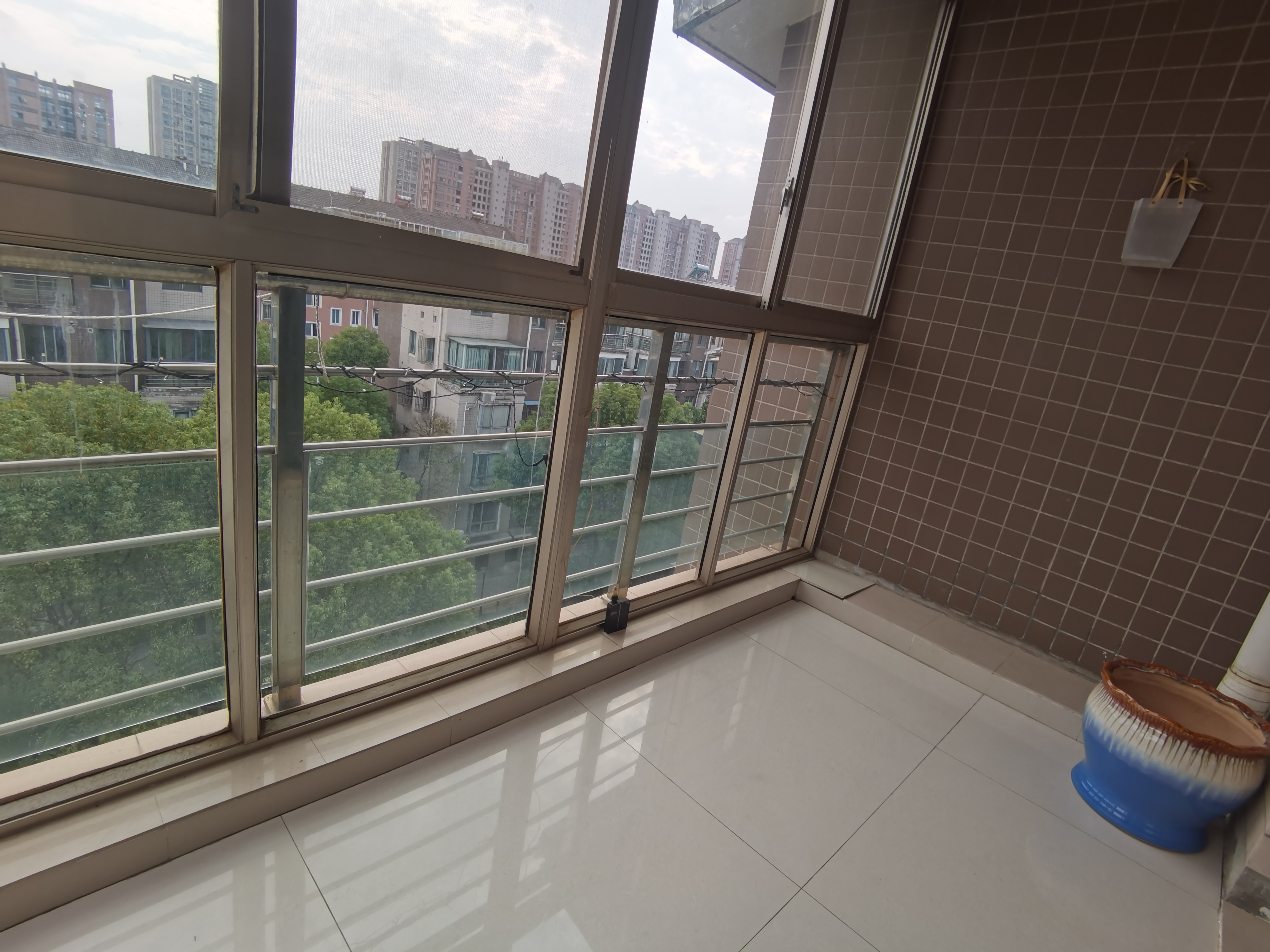 金桥人家 4室2厅2卫 223m&sup2;
