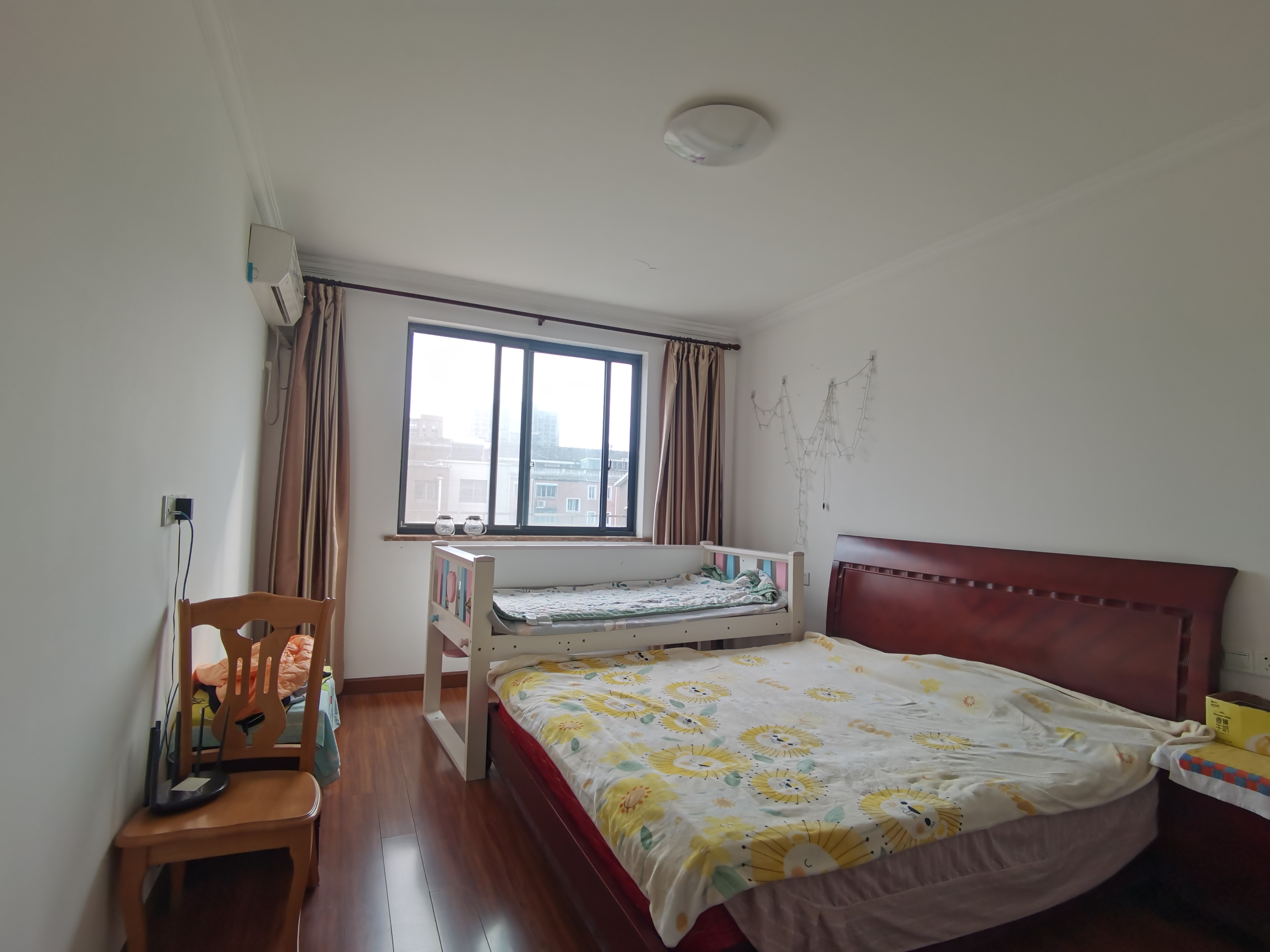 金桥人家 4室2厅2卫 223m&sup2;